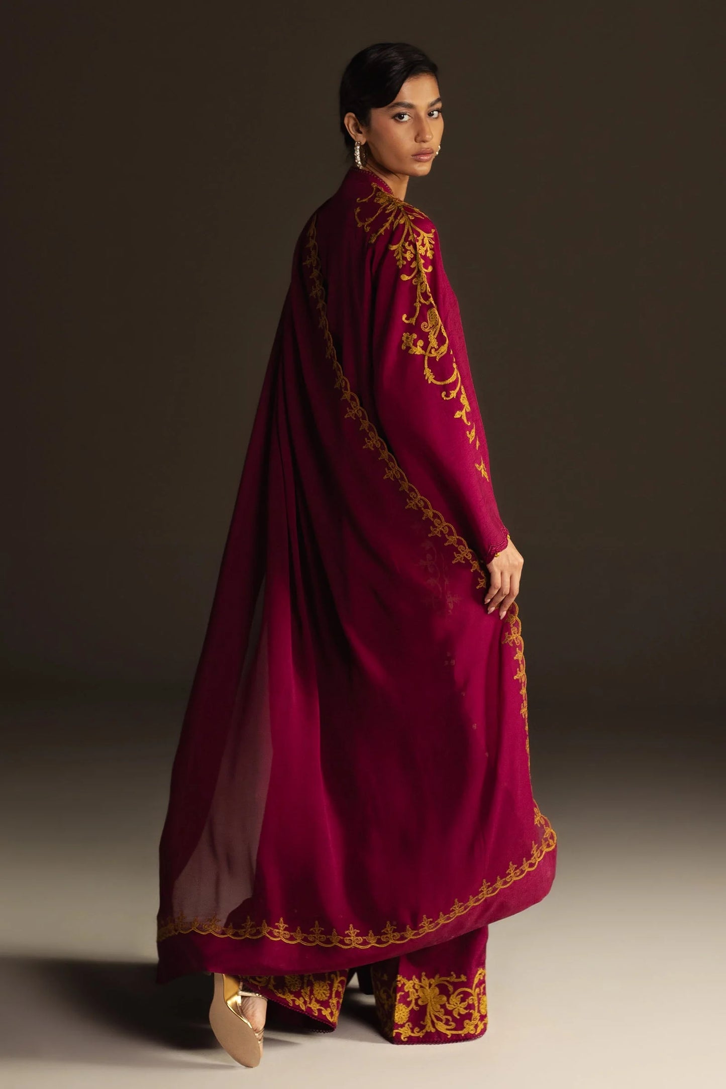 Zara Shahjahan - Ameera