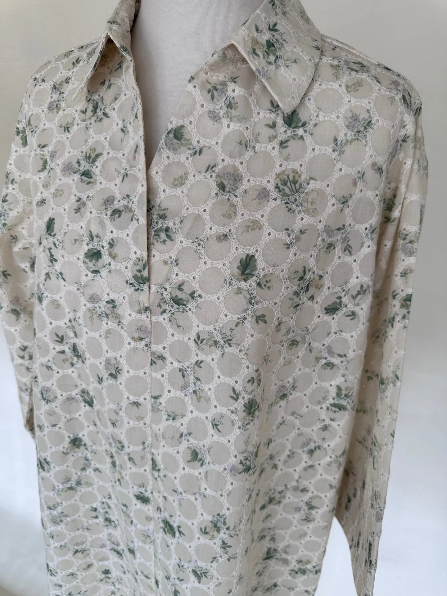 Sak Atelier Green Chikankari Toby Tunic