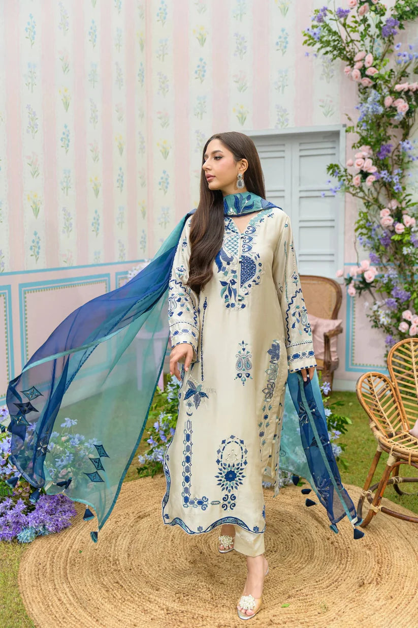 Coconut Latte | Zarayna-Festive Formals '25 | Flairs Studio