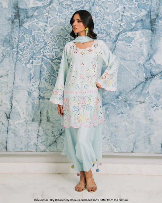 Nia Mia Eid '25 - Macaron