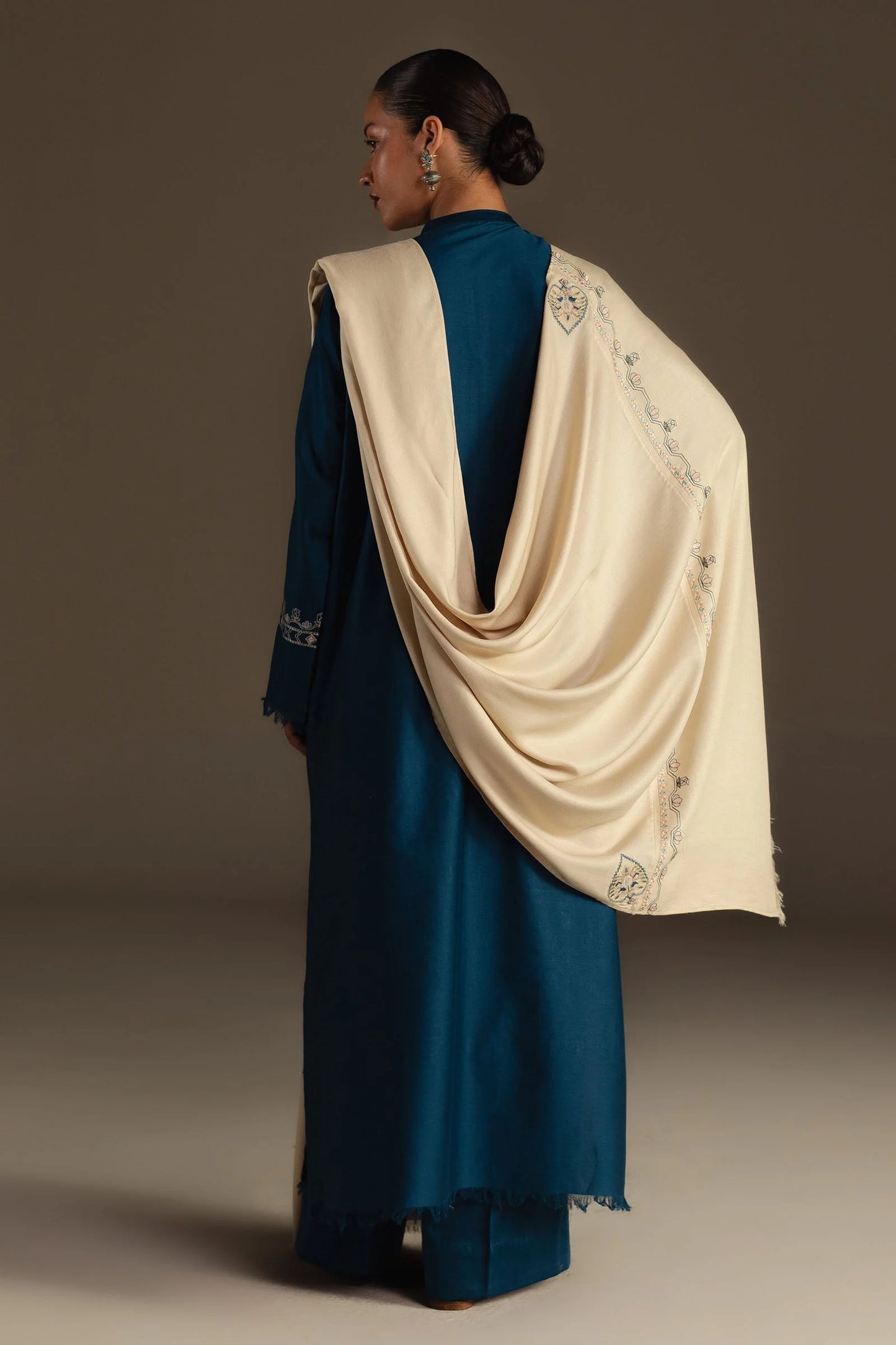 Zara Shahjahan - Elina