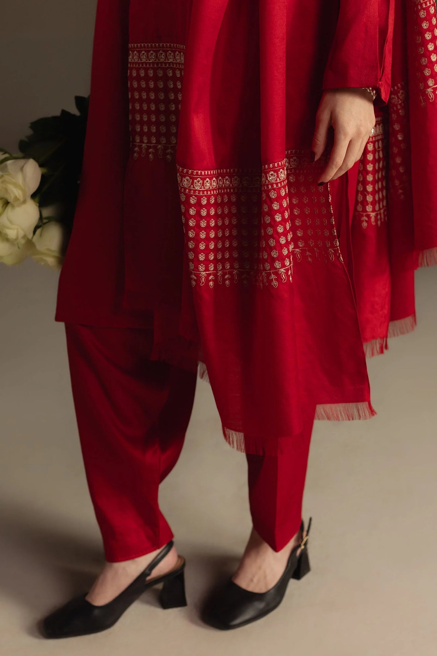 Zara Shahjahan - Noor