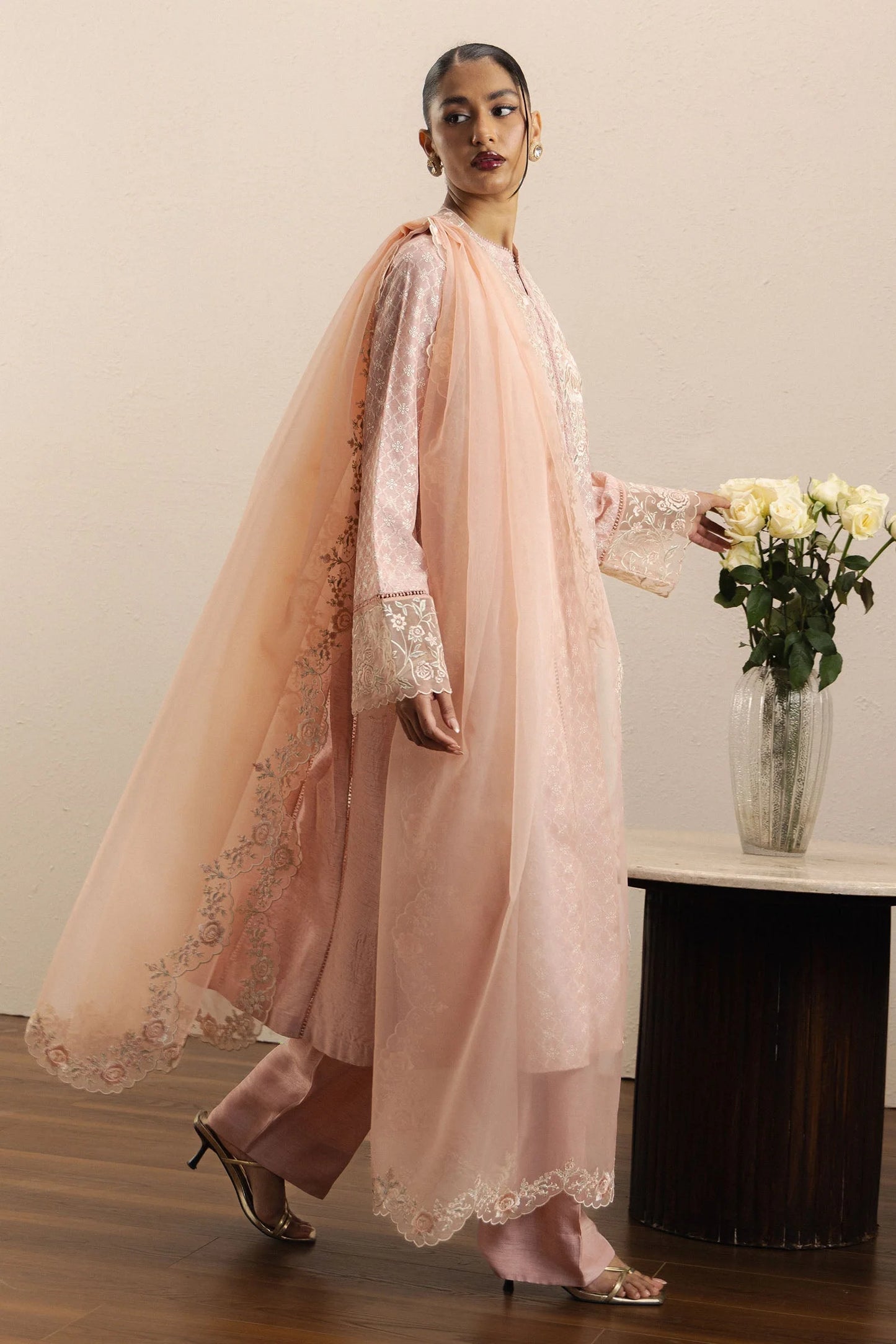 Gulkaar Zara Shahjahan