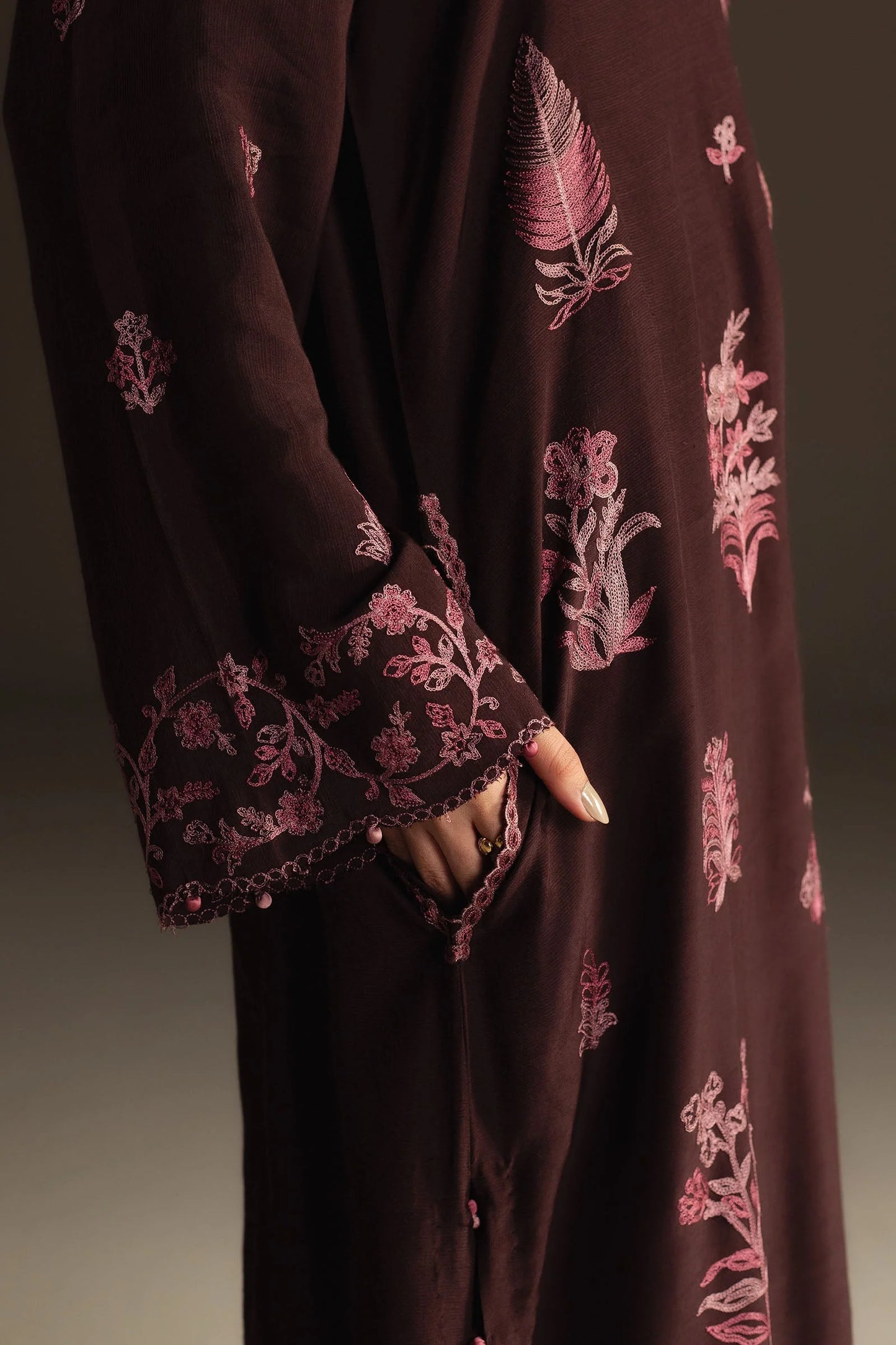 Zara Shahjahan - Maheen