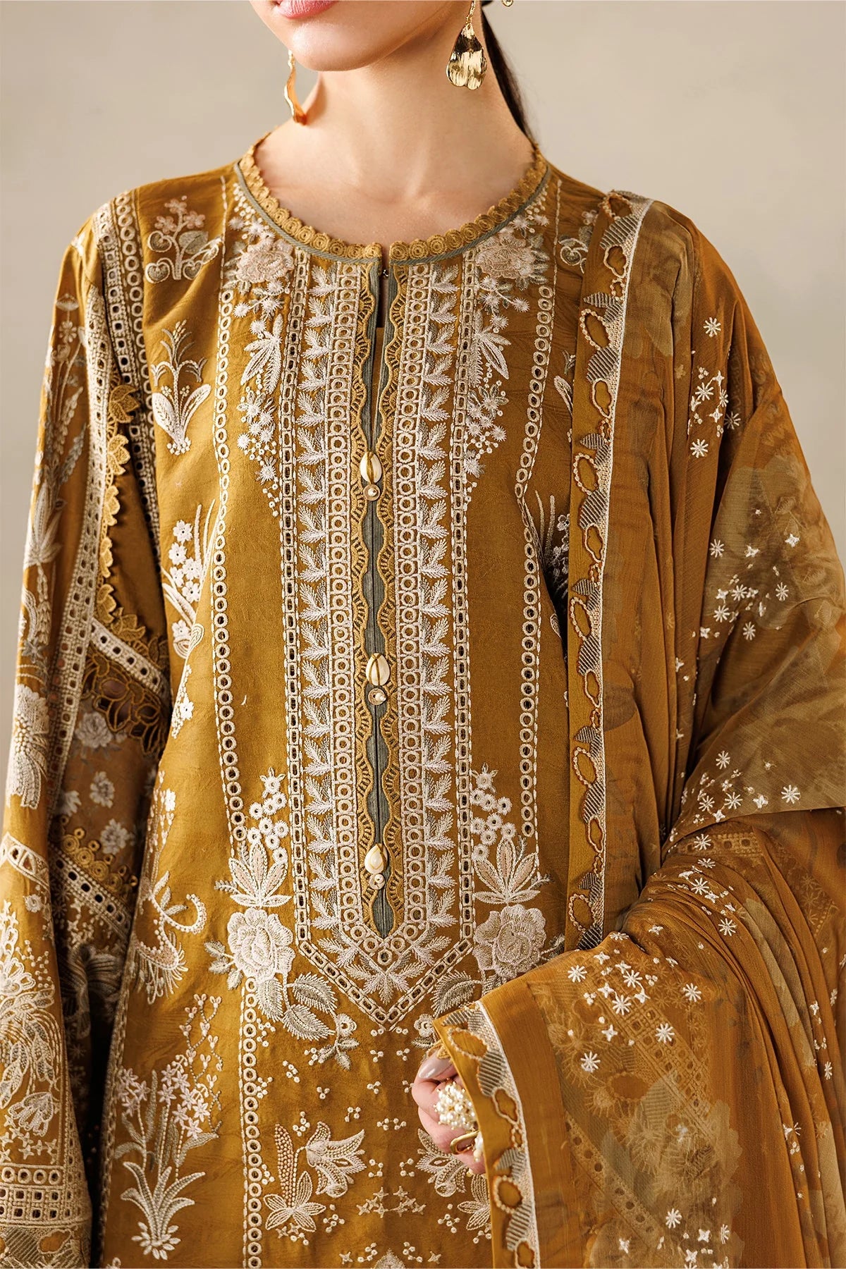 Baroque | EMBROIDERED LAWN EL26-D07