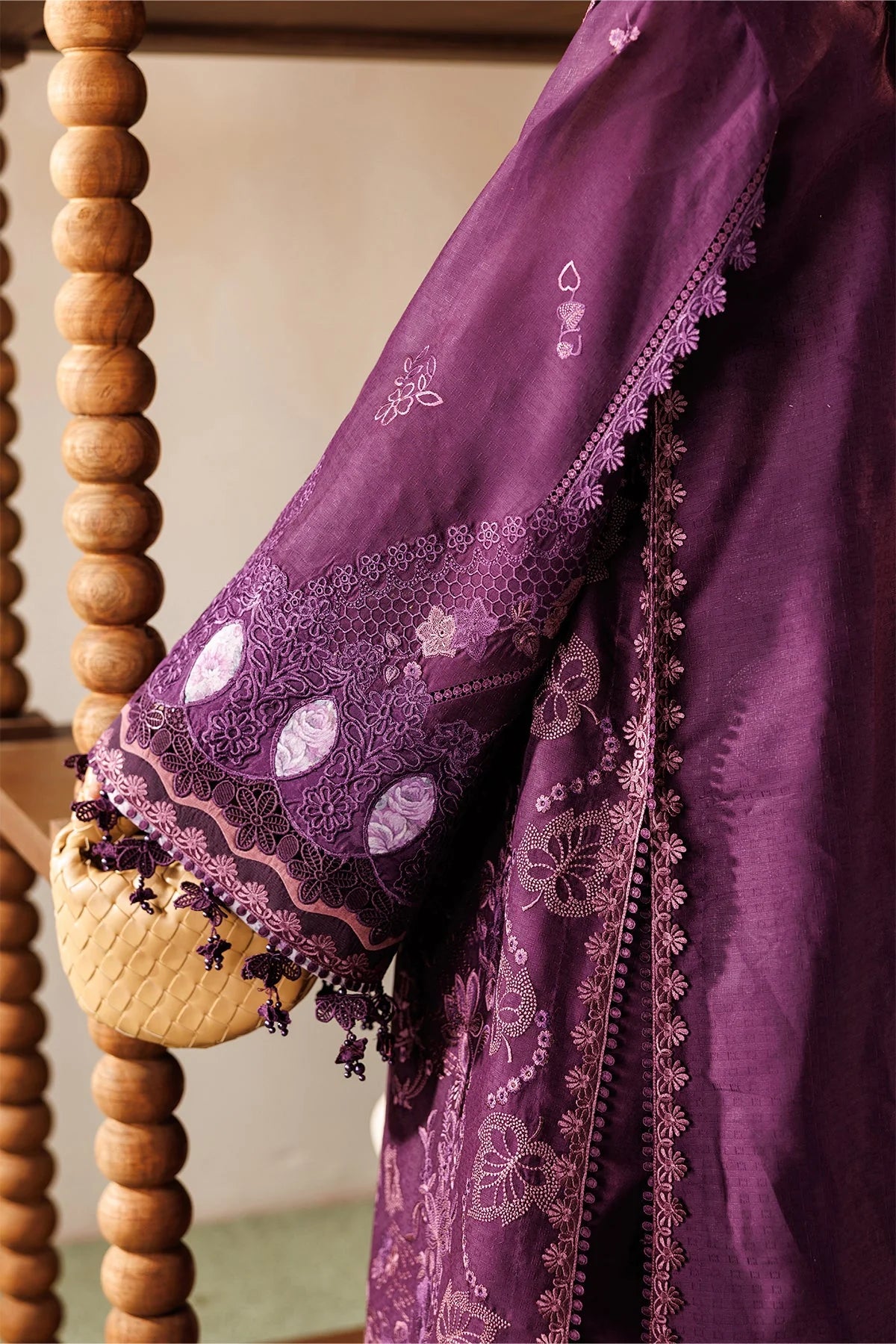 Baroque | EMBROIDERED LAWN EL26-D02