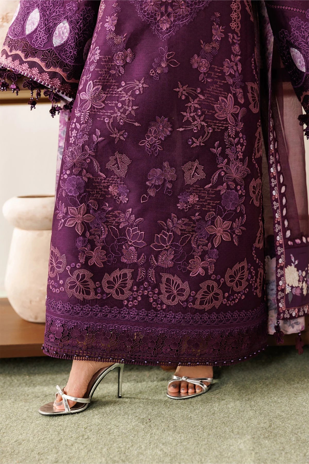 Baroque | EMBROIDERED LAWN EL26-D02