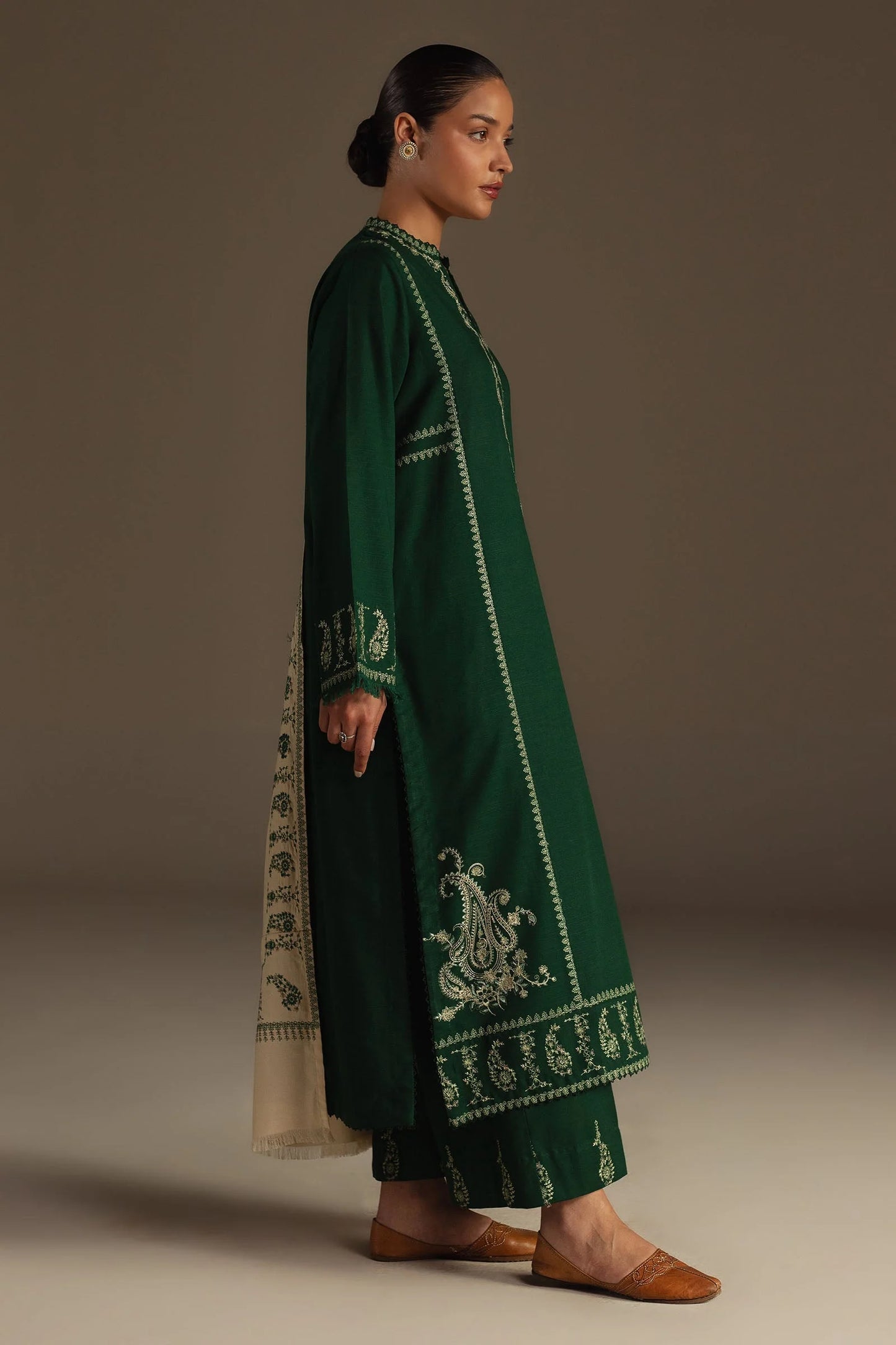 Zara Shahjahan - Sahar