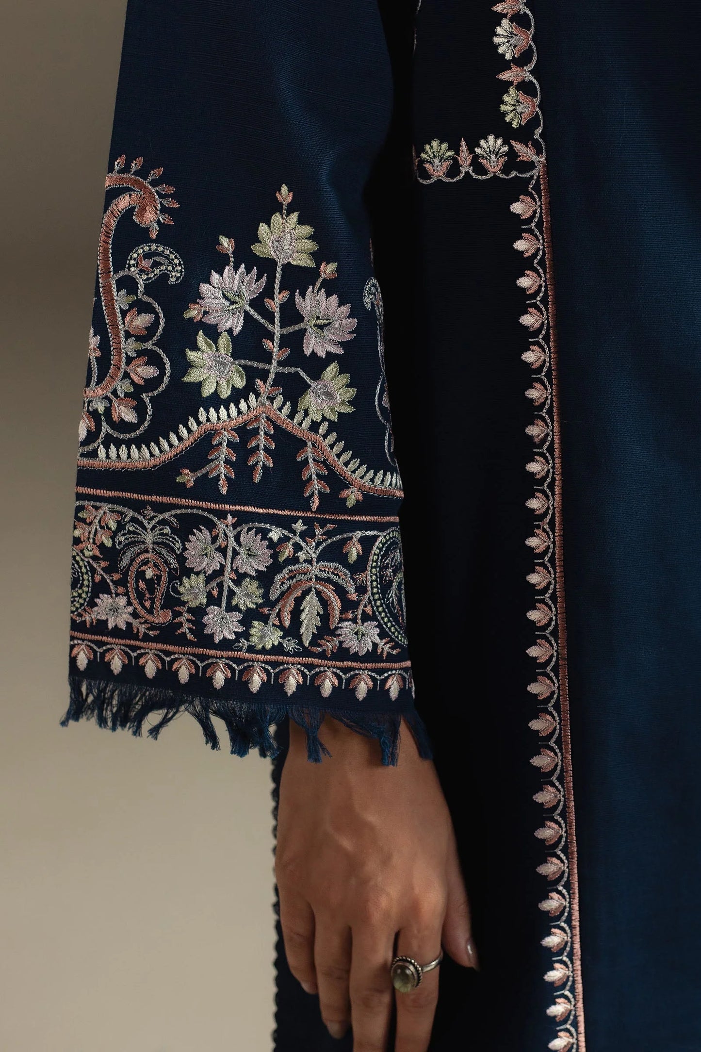 Zara Shahjahan - Sumbul