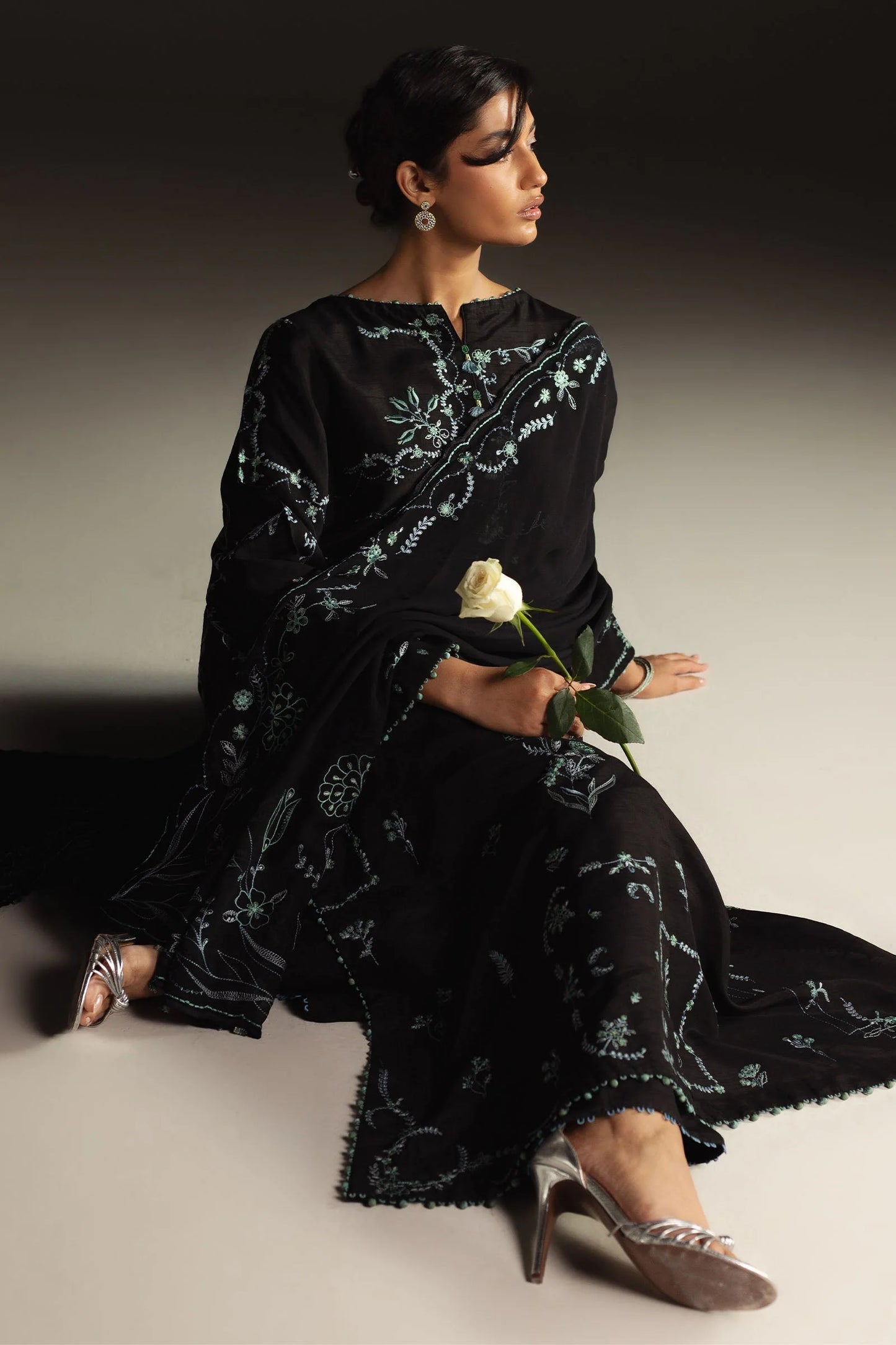 Zara Shahjahan - Hoorain