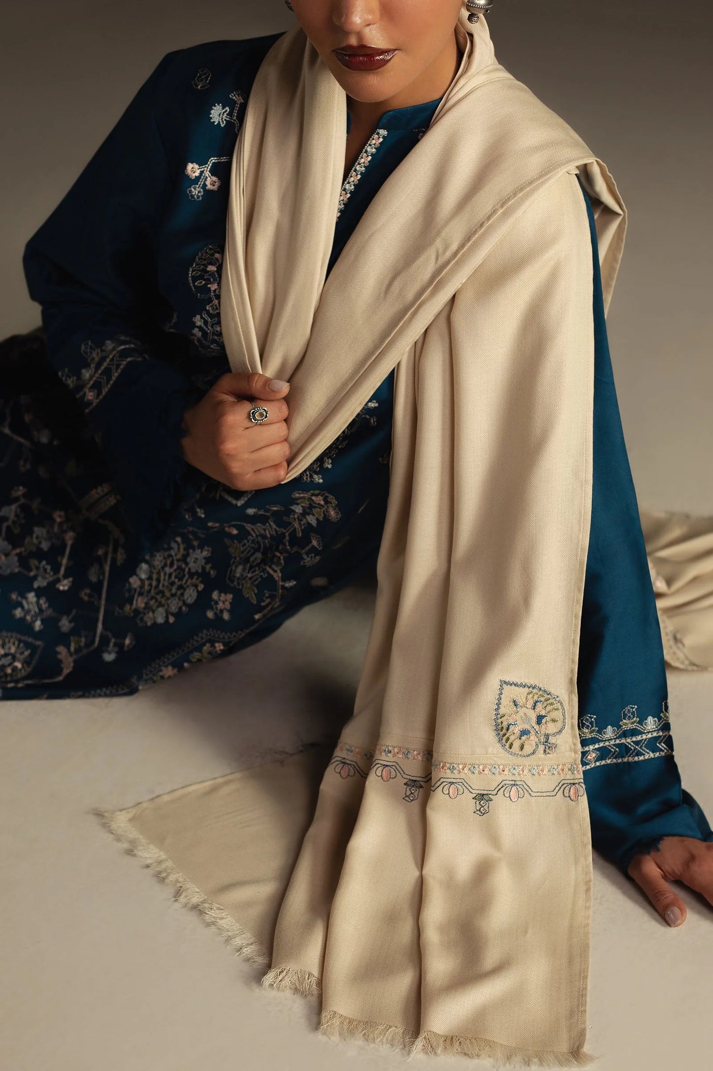 Zara Shahjahan - Elina