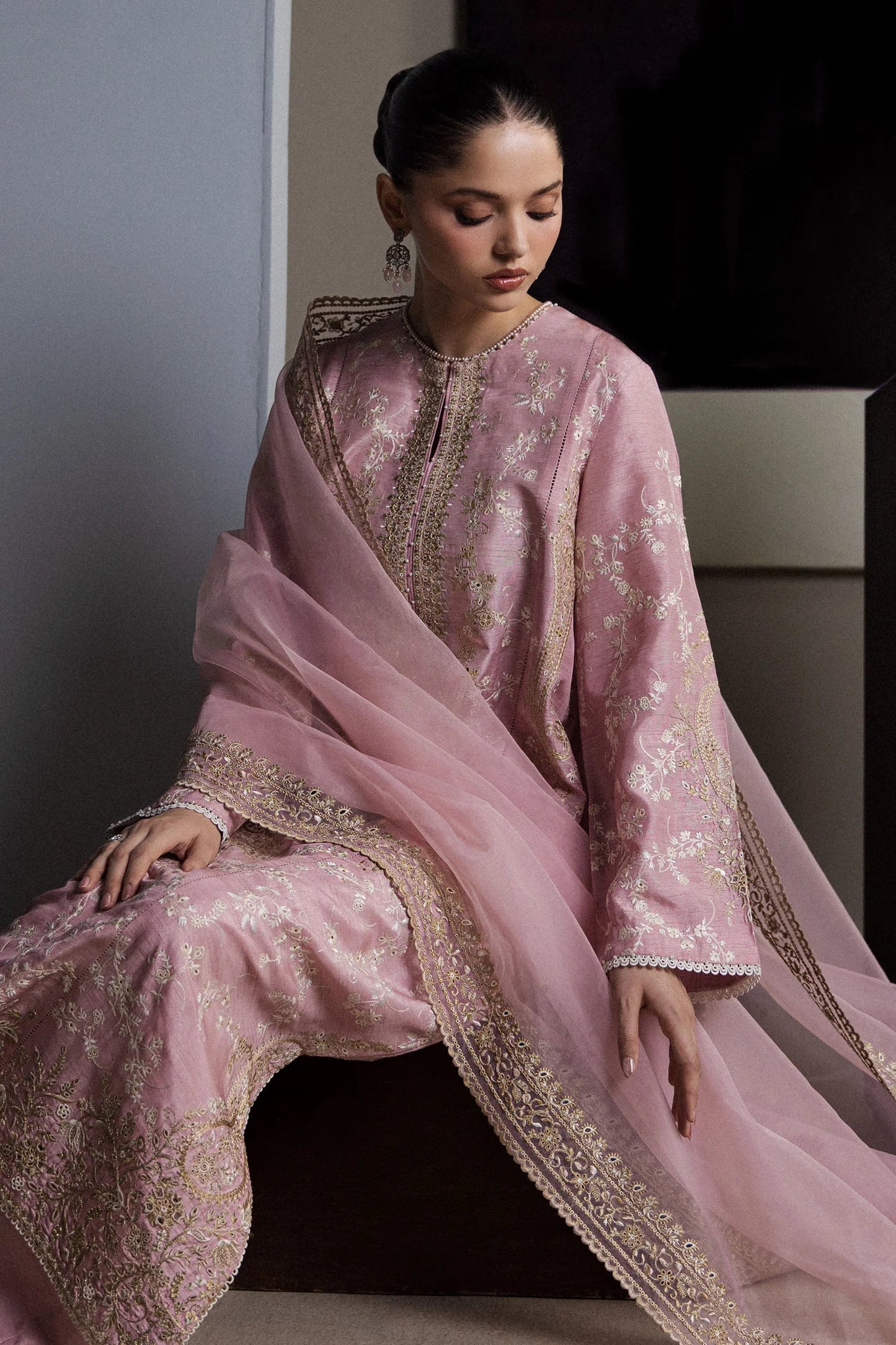 Gulnaar Zara Shahjahan