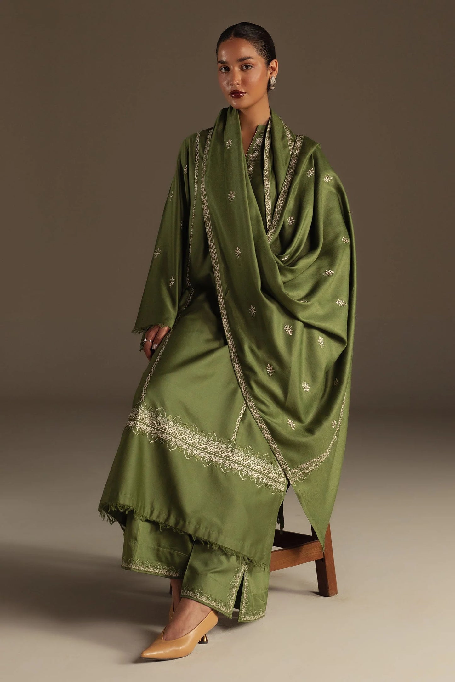 Zara Shahjahan - Zimal