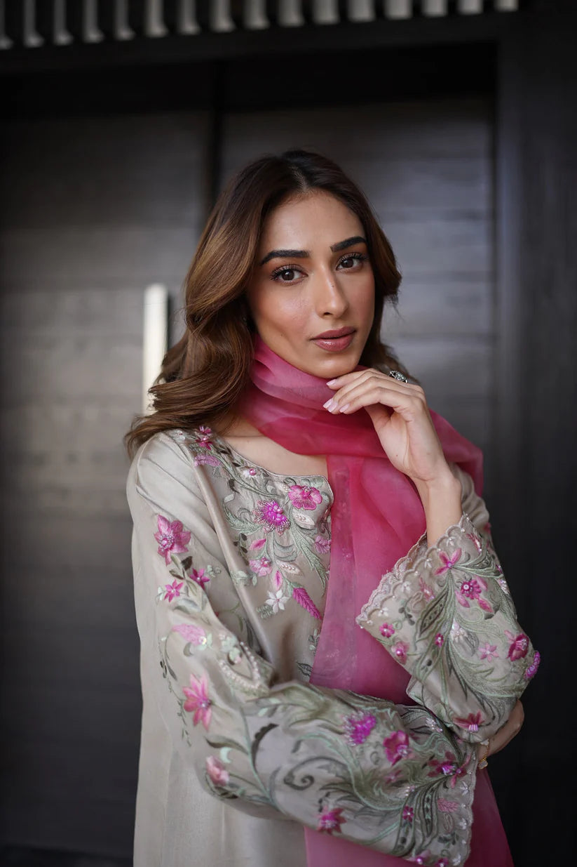 Floral Cluster | Saher & Benish