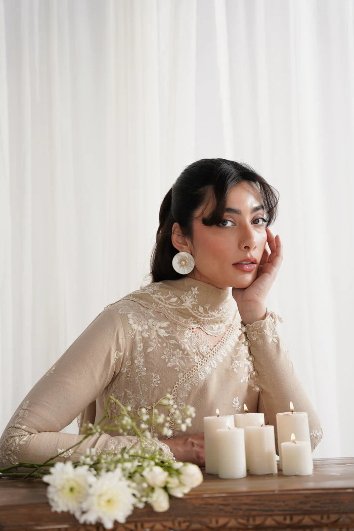 Zaib SS Eid Pret '25 - SAND BEIGE LUXURY EMBROIDERED 3PCS SET NPA3-25419