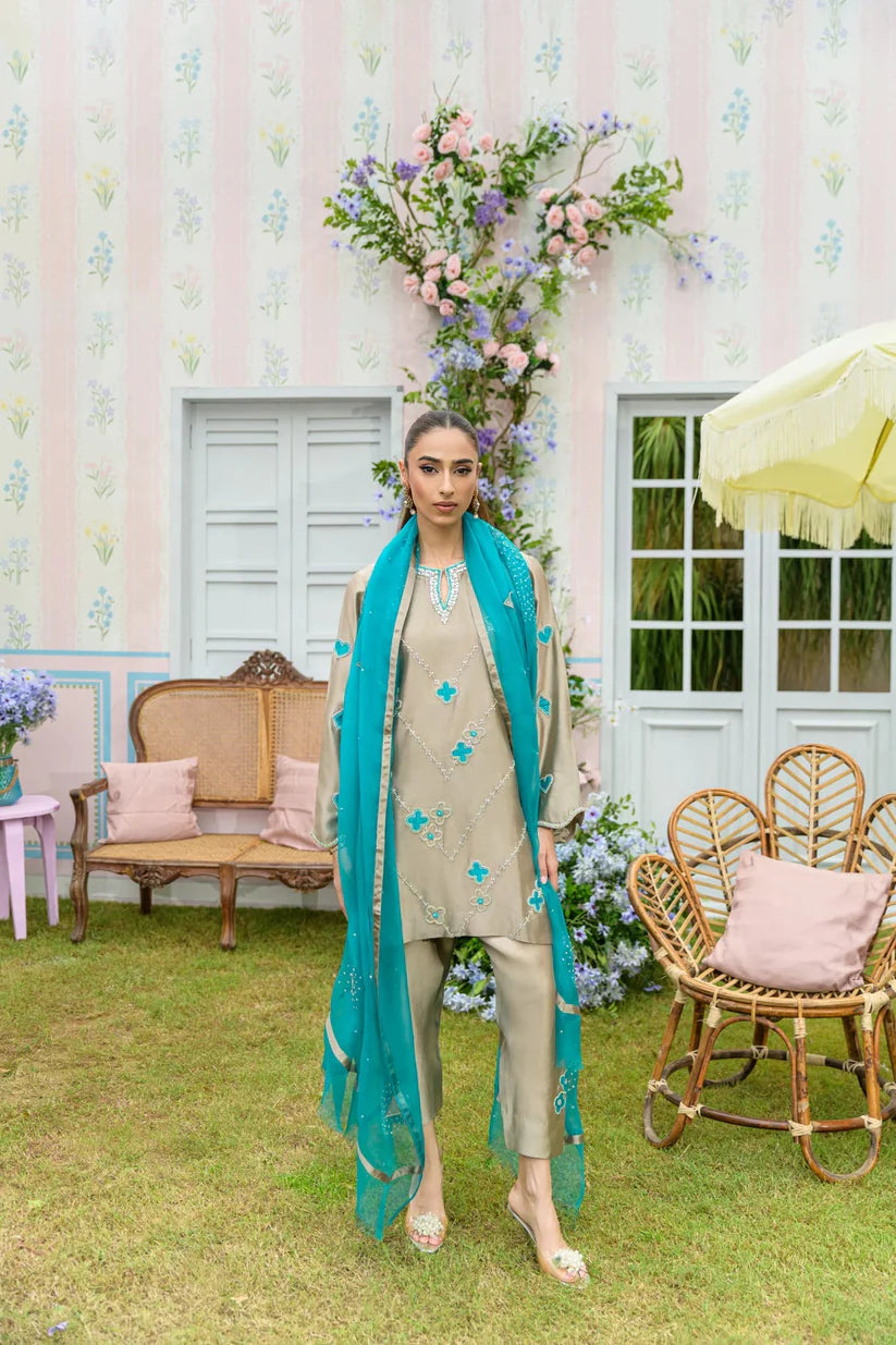 Vancleef | Zarayna-Festive Formals '25 | Flairs Studio