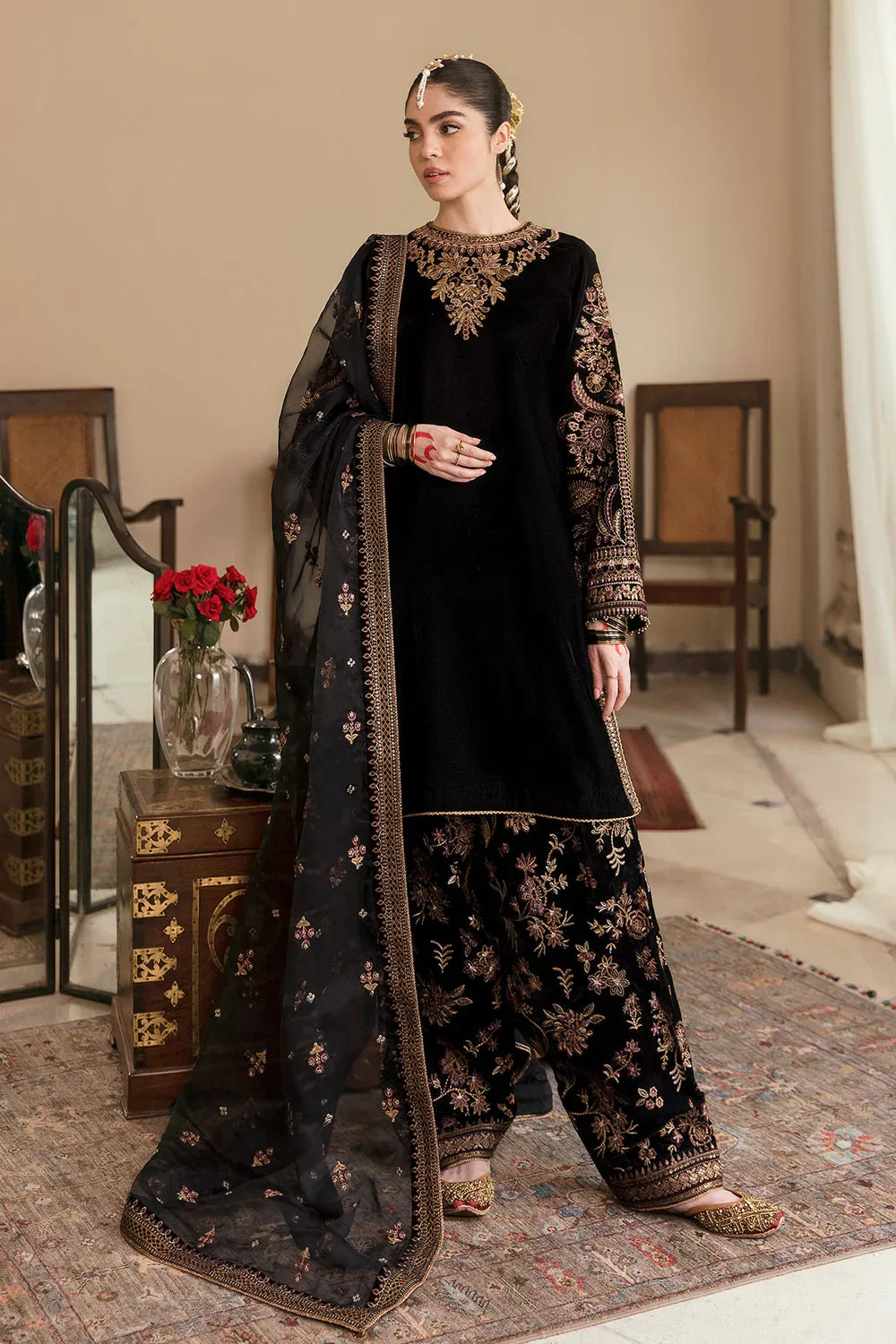 Baroque Velvet '25 - EMBROIDERED VELVET SF-253