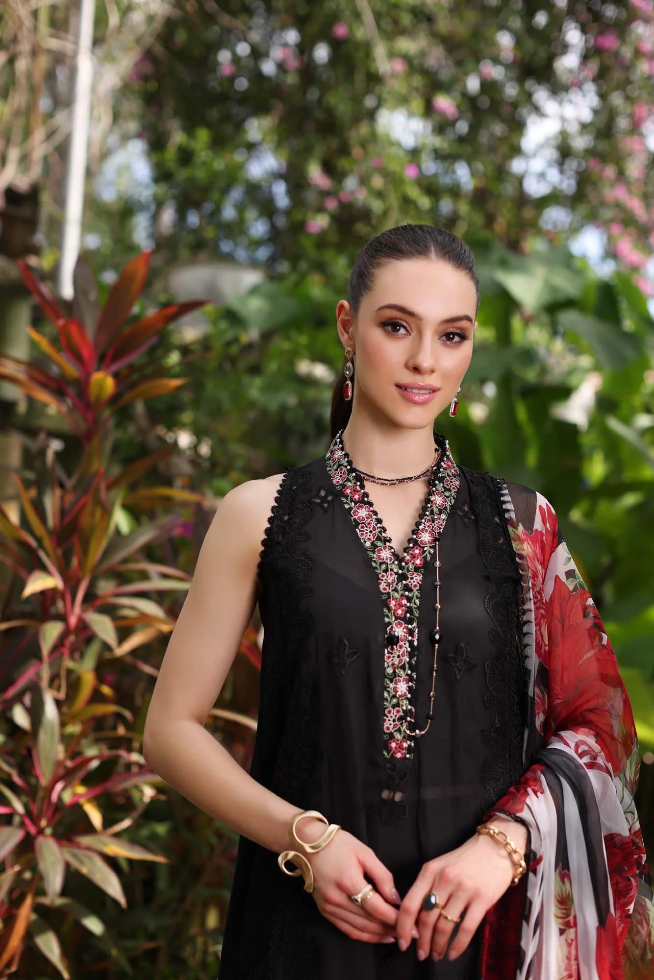 Noor Luxury Chikankari Lawn’24 | Saadi Aasad | D6-A