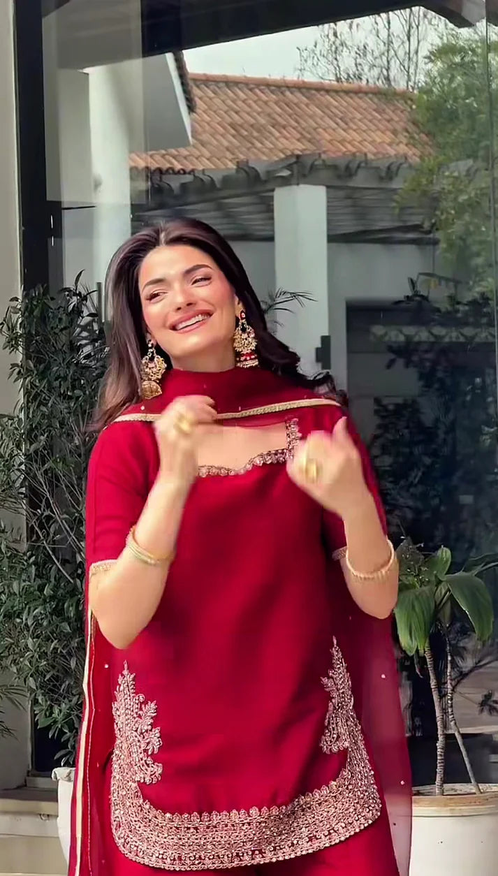 Mihaa- Red | Shanzay Anooshay