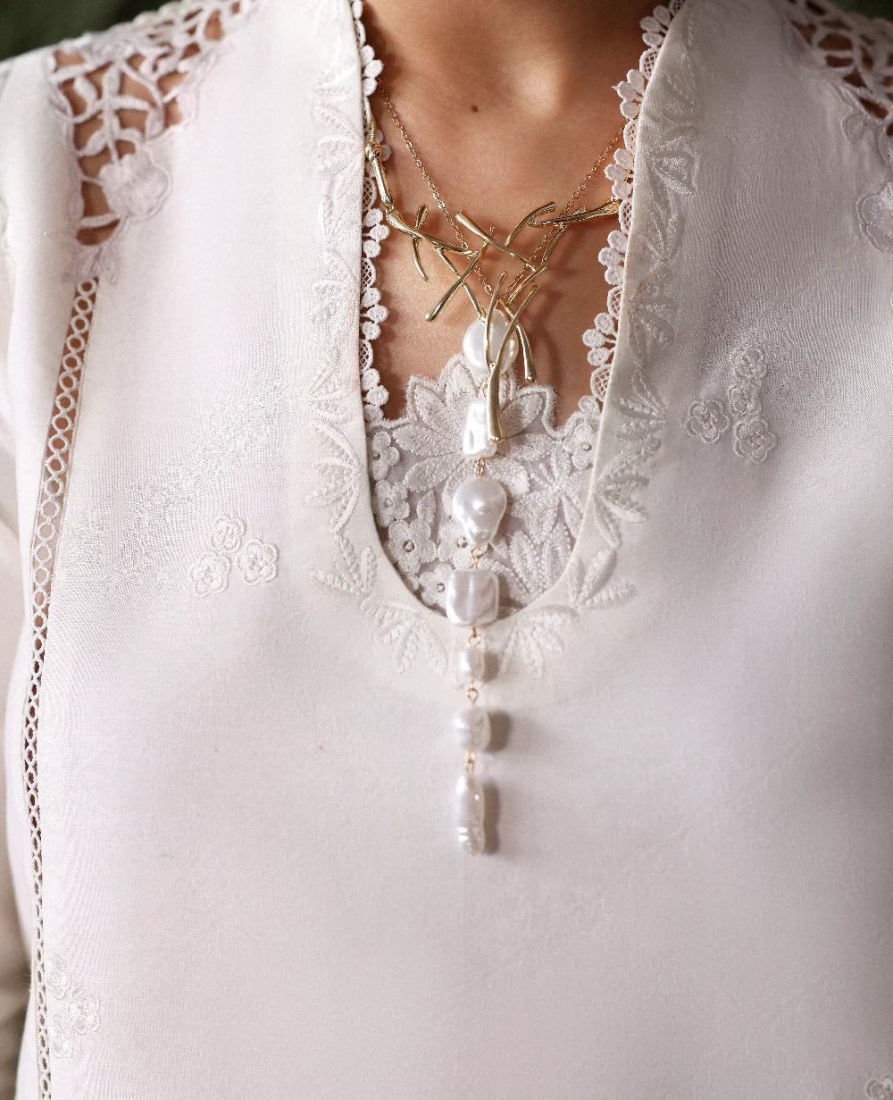 Republic Womenswear | White Swan