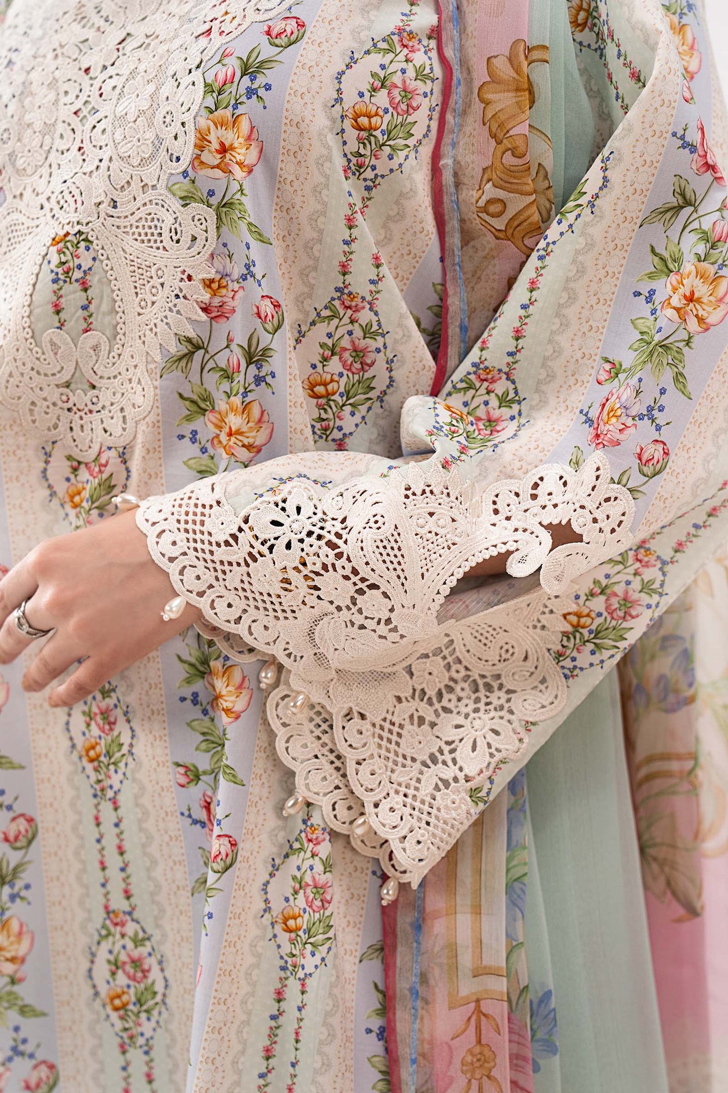 3 Piece Embroidered Lawn Suit - MPS-3010-B-Small