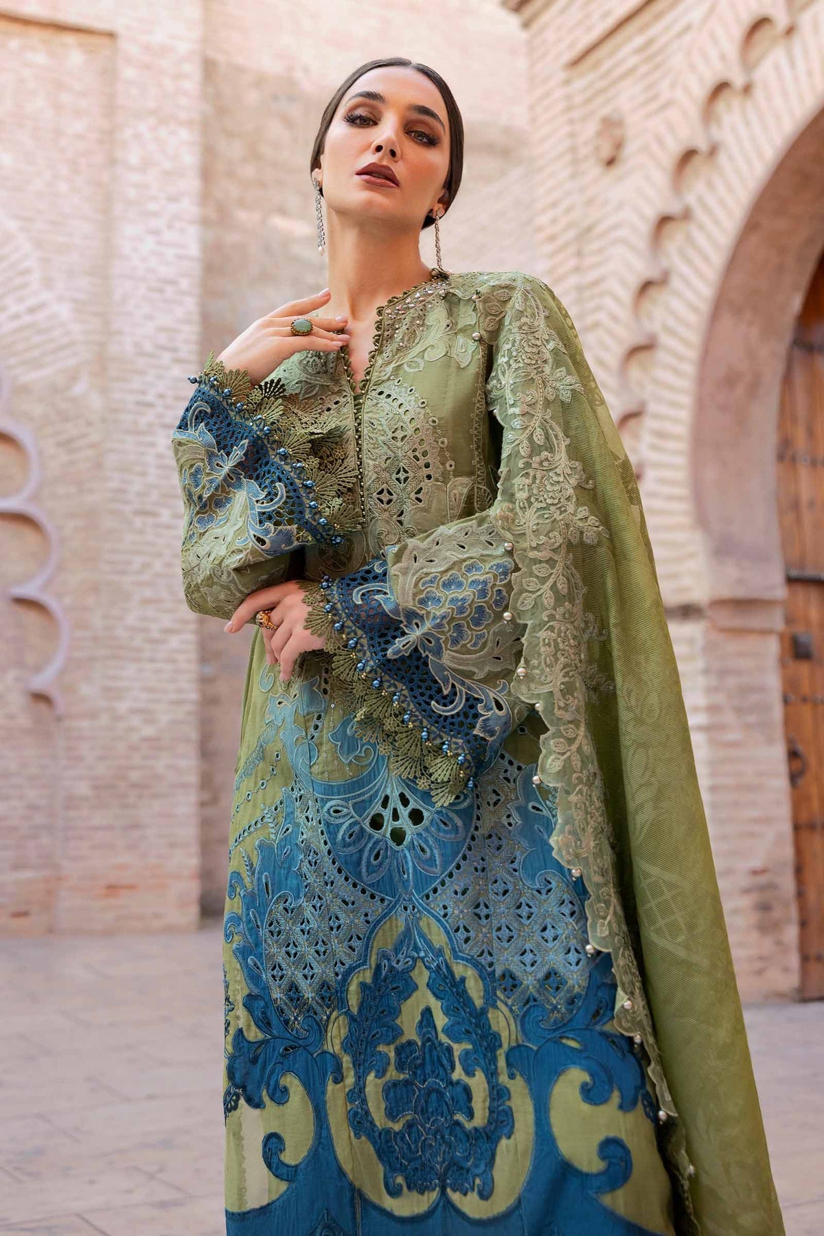 MARIA B Luxury Lawn 2025 | D-2501-A