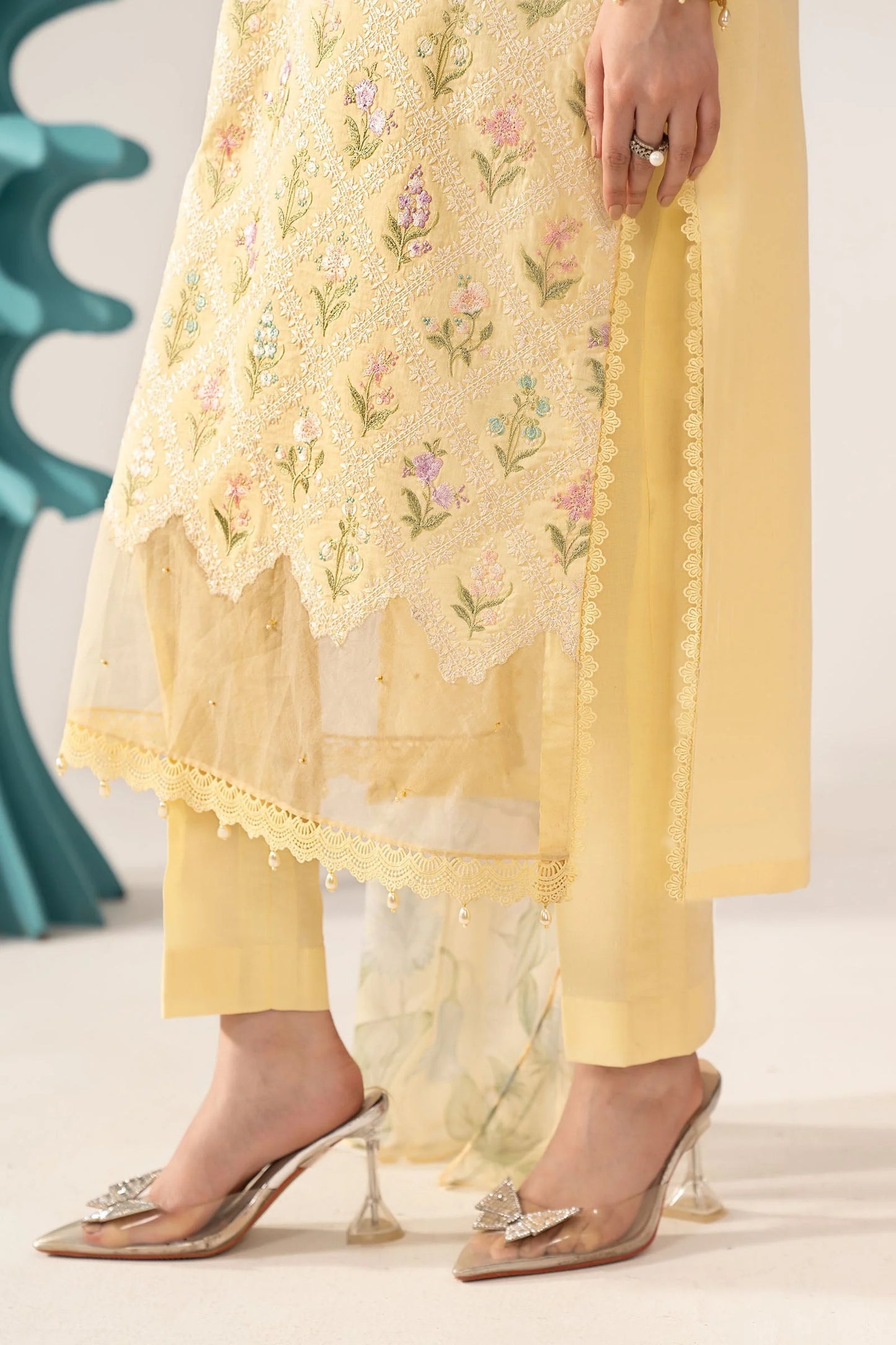 3 Piece Embroidered Lawn Suit - MPS-3001-A-Small