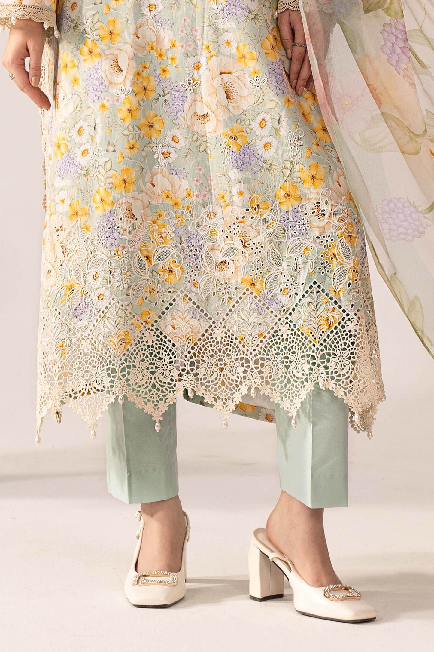 3 Piece Embroidered Lawn Suit - MPS-3007-A-Small