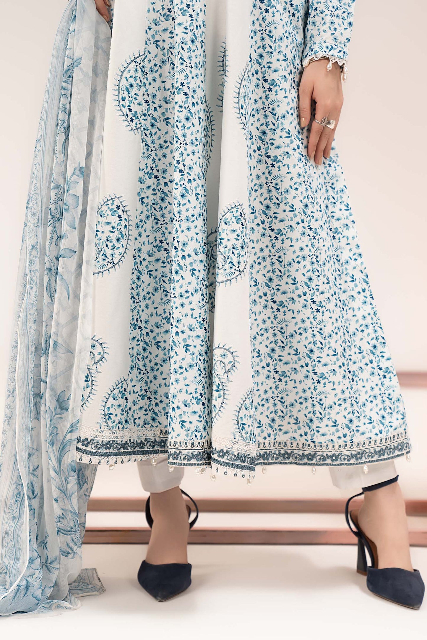 3 Piece Embroidered Lawn Suit - MPS-3009-A-Small