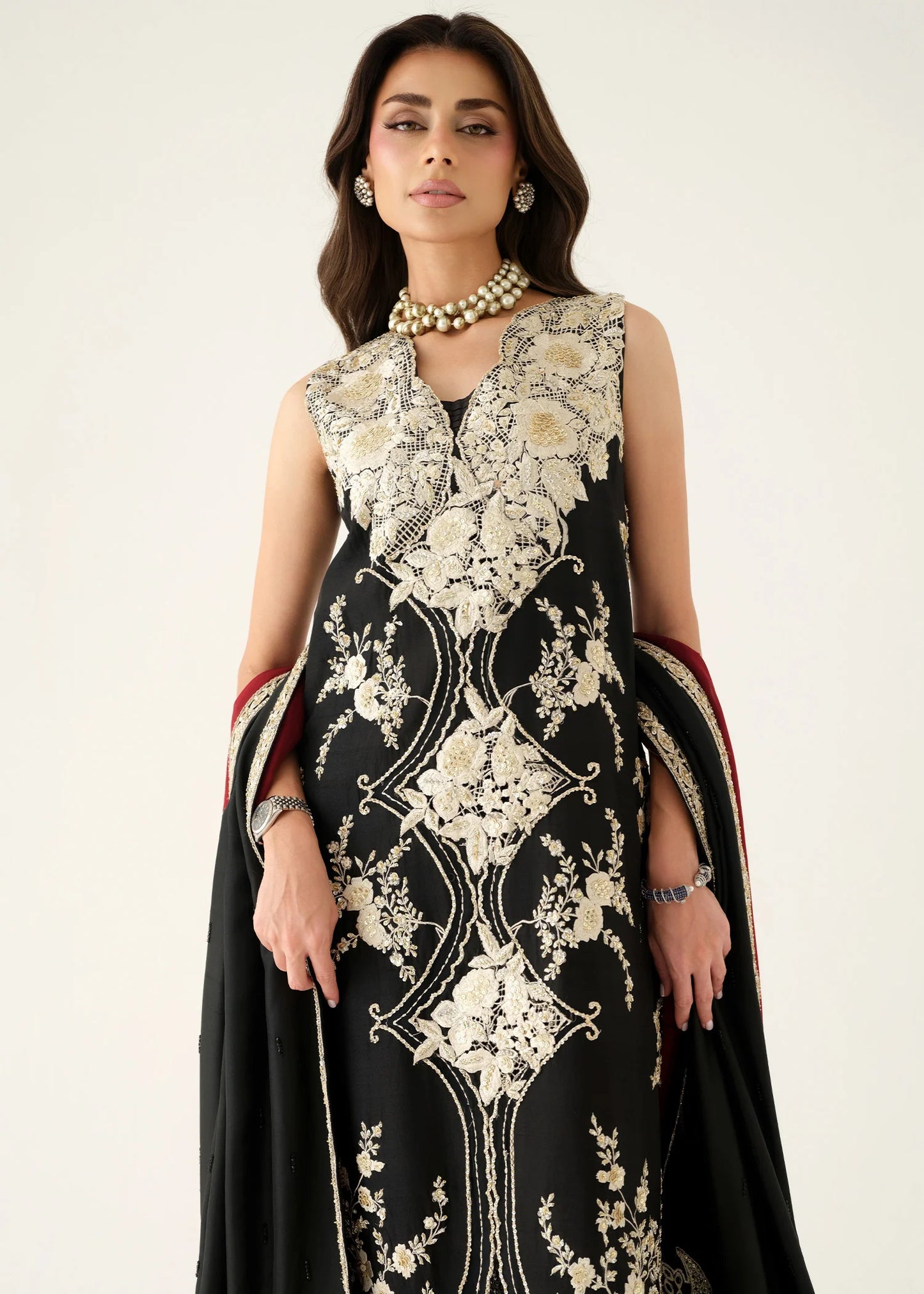 Saira Shakira Nyra Luxury Pret '26 | Zelina