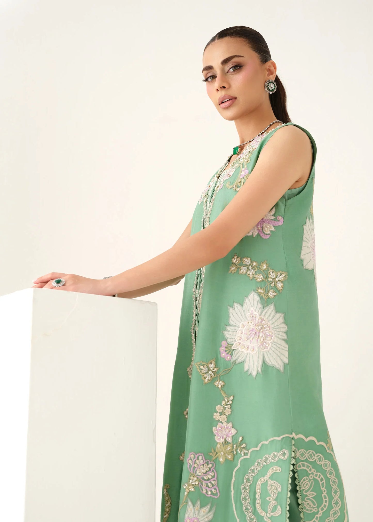 Saira Shakira Nyra Luxury Pret '26 | Seraphine