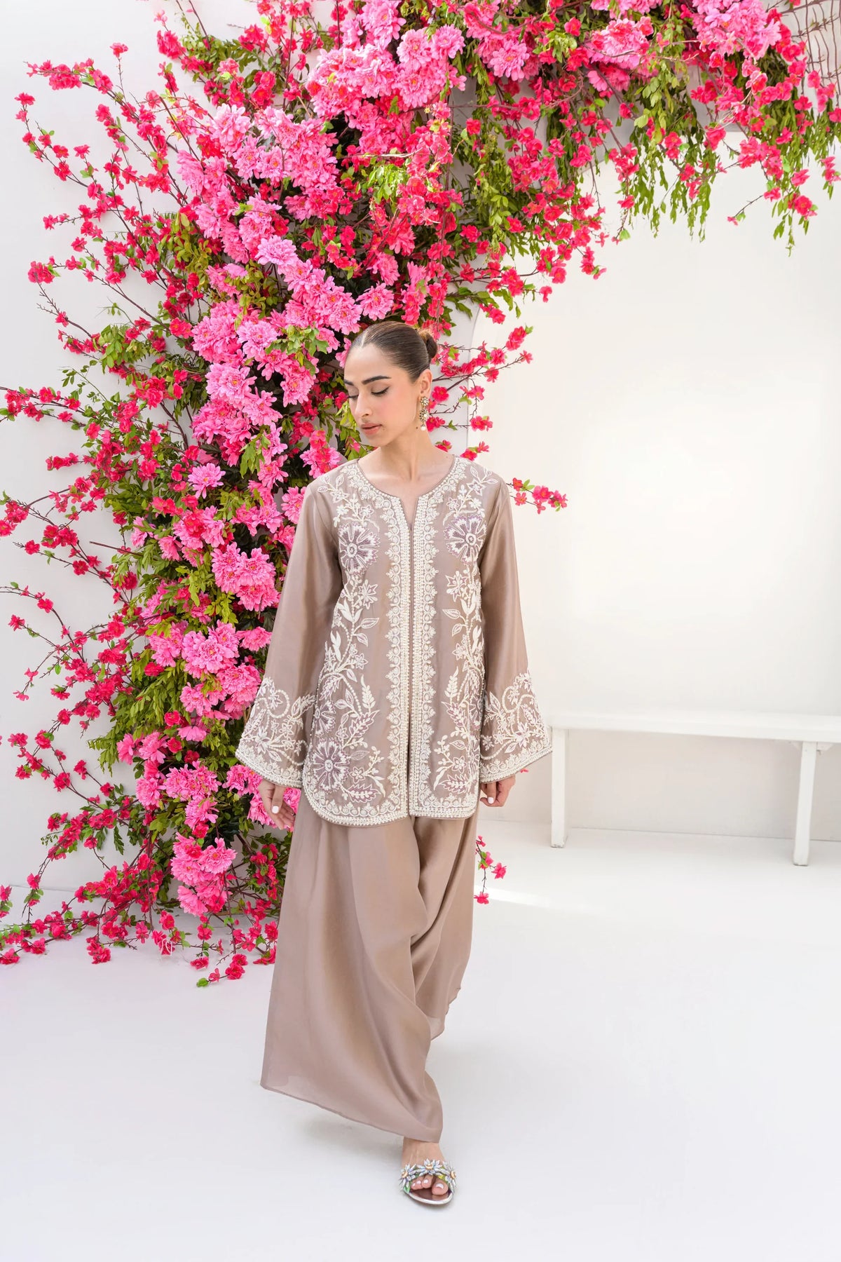 Api Sadia Rizwan Open media 3 in modal