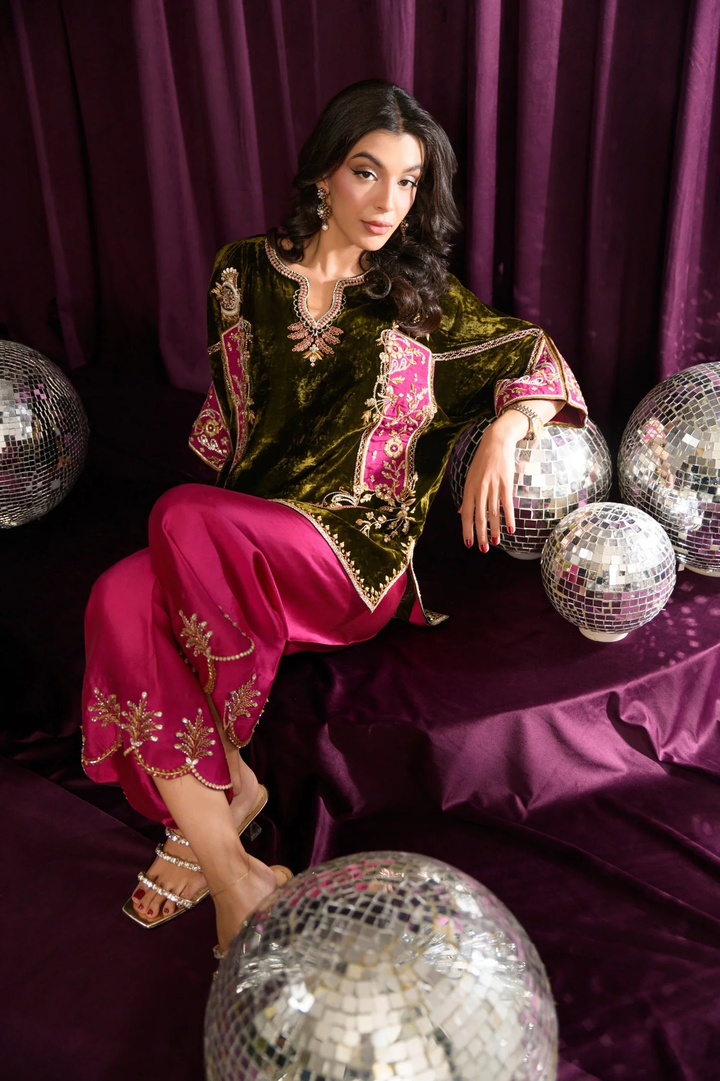 Flairs Studio Mara Velvet Luxe '25 - Zucchini