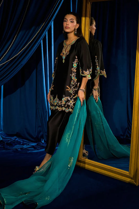Bella Black | Ayra Festive Formals '26 | Flairs Studio
