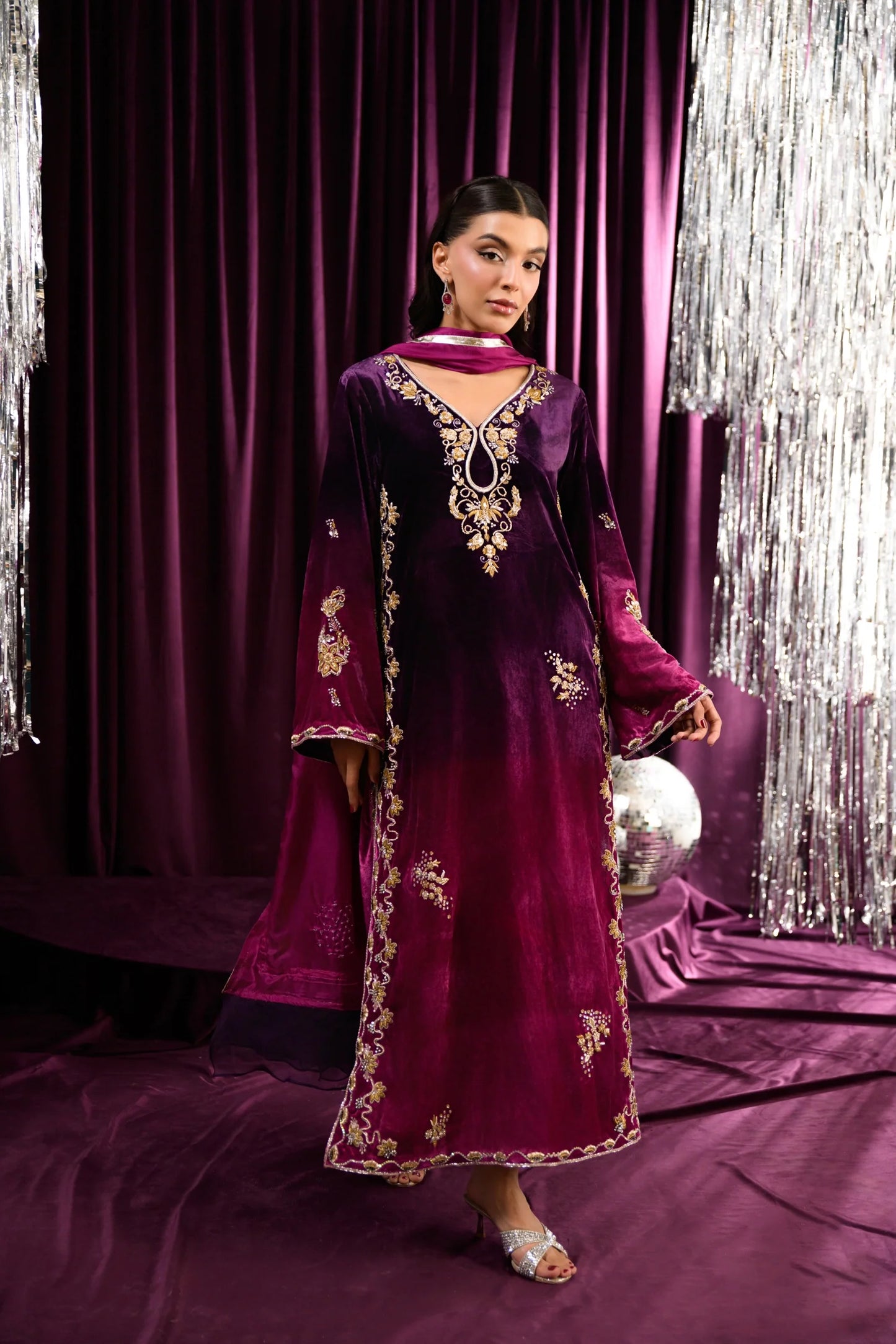 Flairs Studio Mara Velvet Luxe '25 - Berry