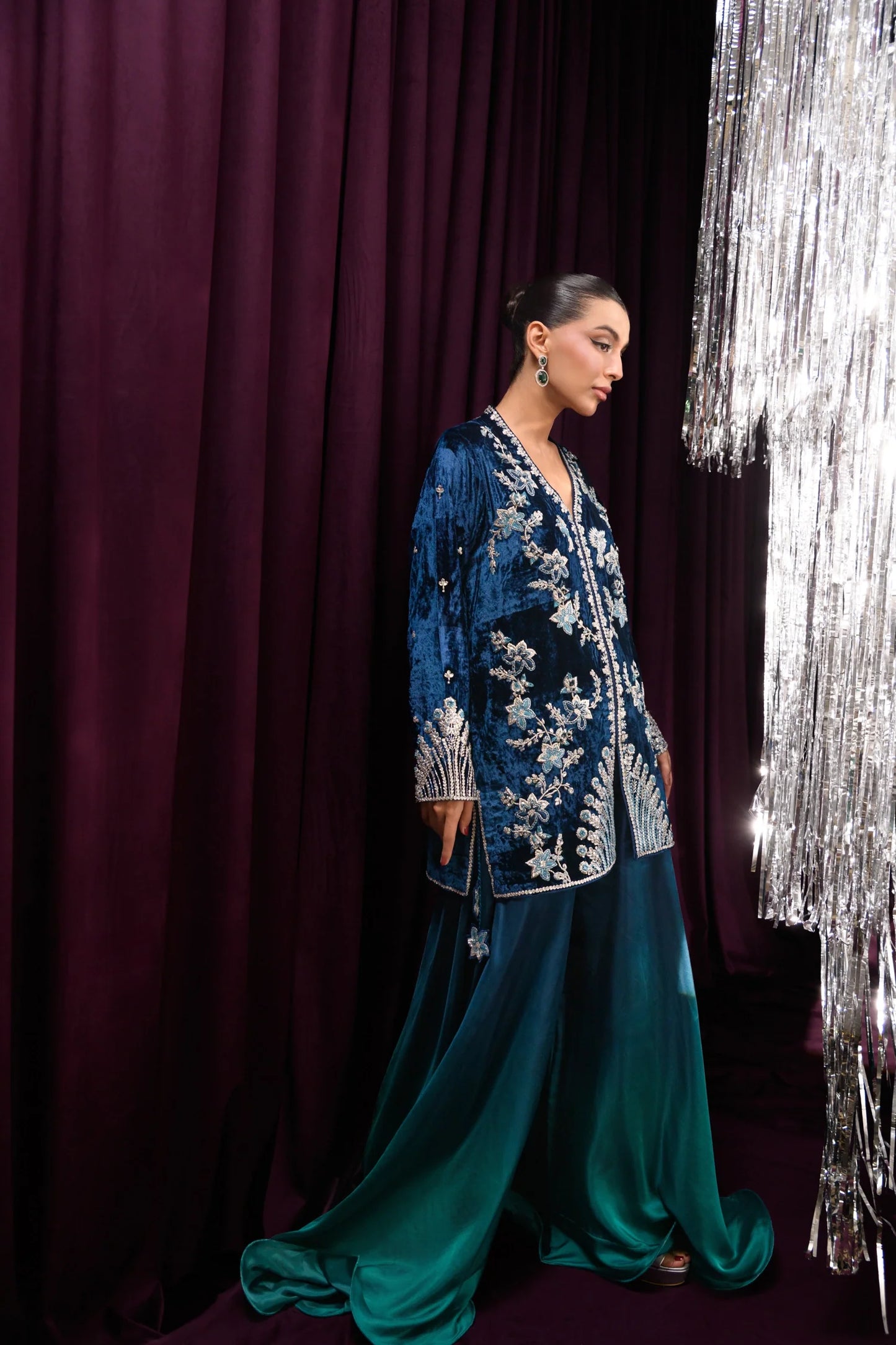 Flairs Studio Mara Velvet Luxe '25 - Oceanic