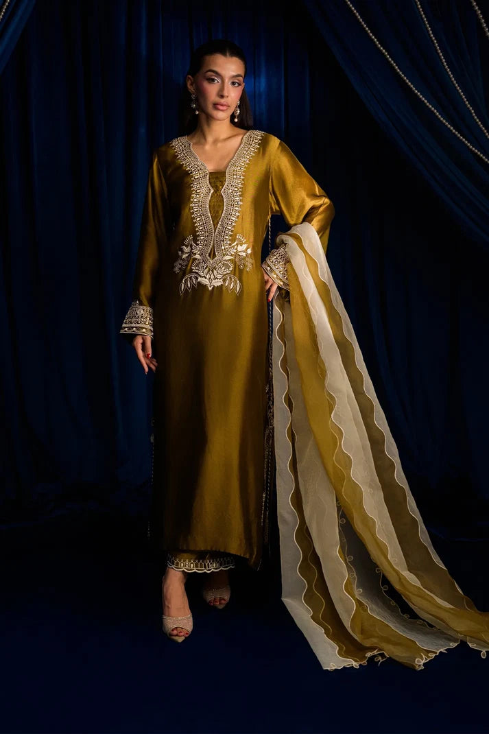 Cally Caramel | Ayra Festive Formals '26 | Flairs Studio
