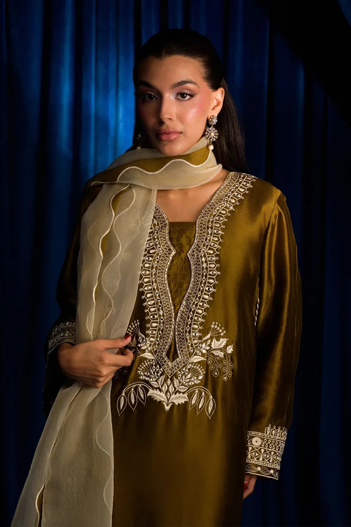 Cally Caramel | Ayra Festive Formals '26 | Flairs Studio