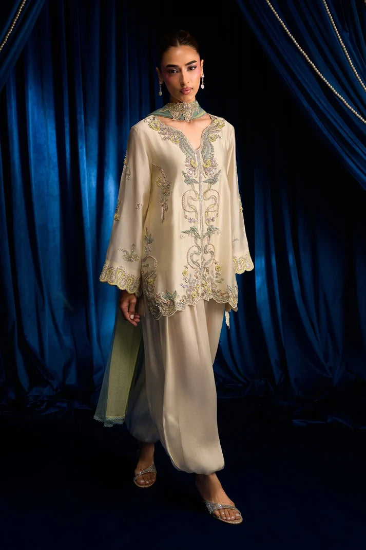 Cream Dream | Ayra Festive Formals '26 | Flairs Studio