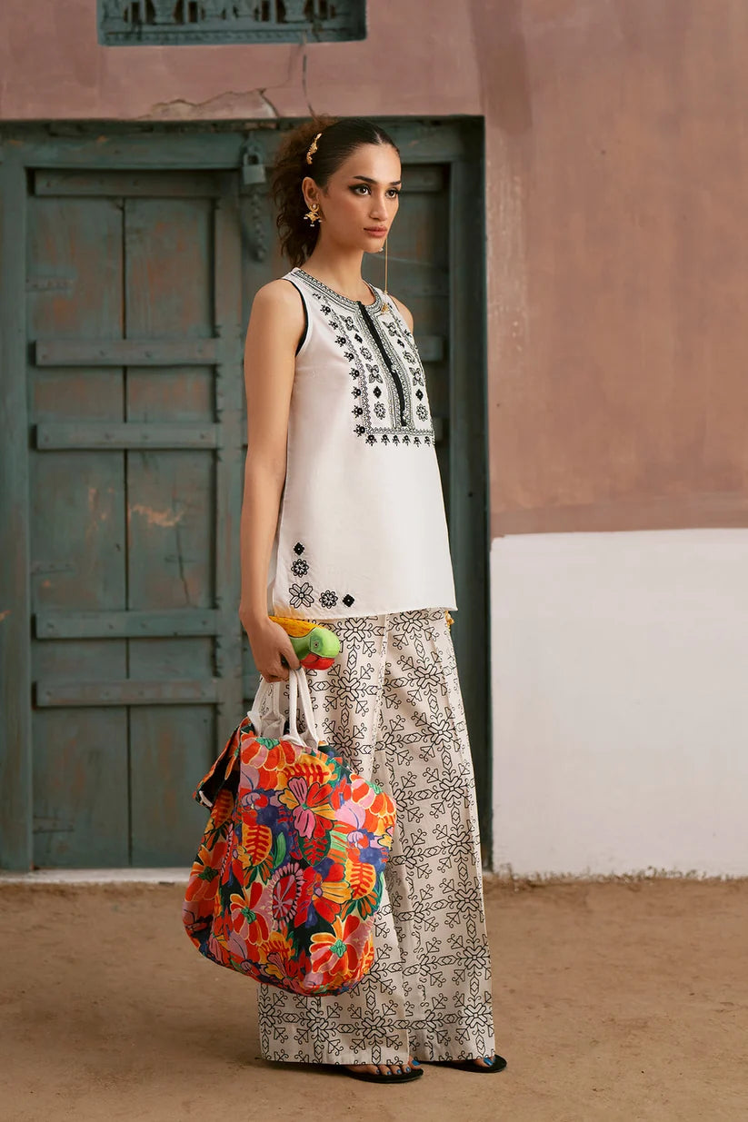 WHITE | E0601/119/001 | Boho Look Book | Ethnc