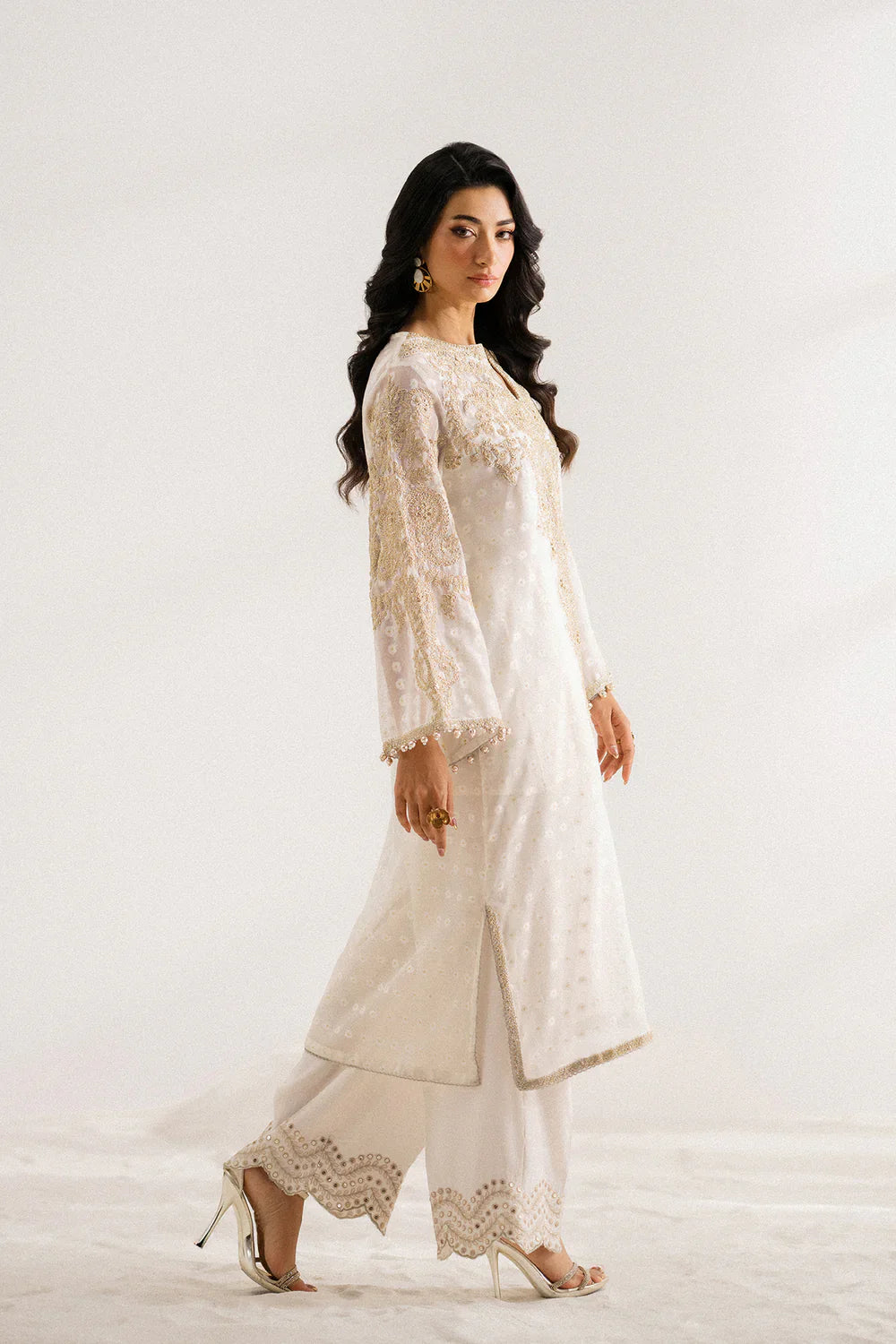 Ethnc Boutique '25 - EMBROIDERED SUIT - E0788/104/001