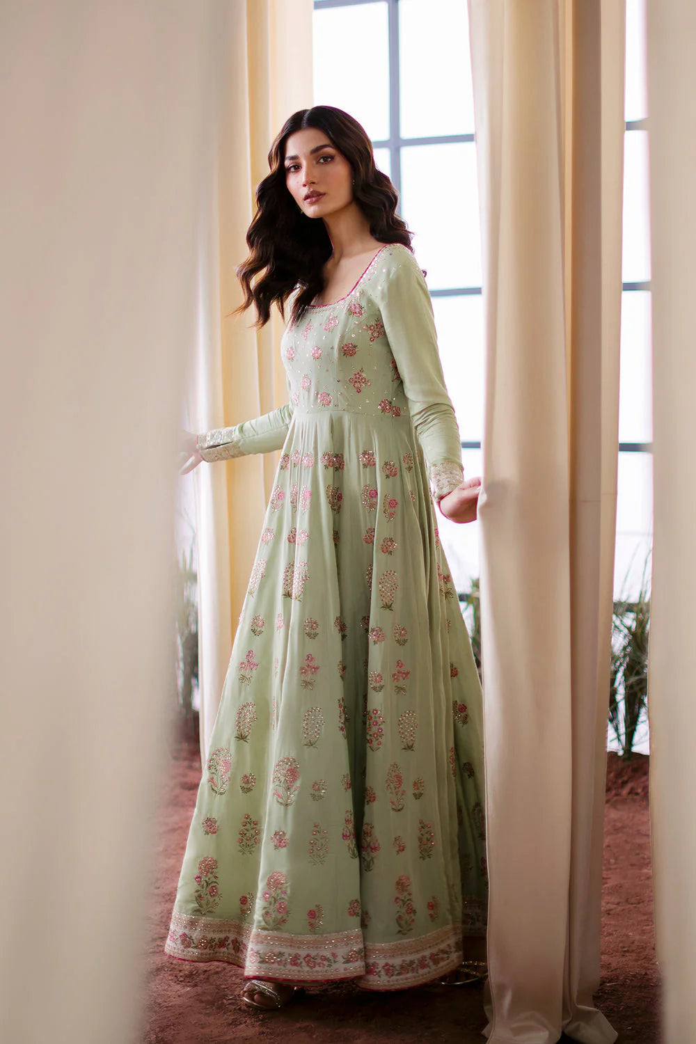 Ethnc Boutique SS '25 - PALE GREEN - E0800/104/130