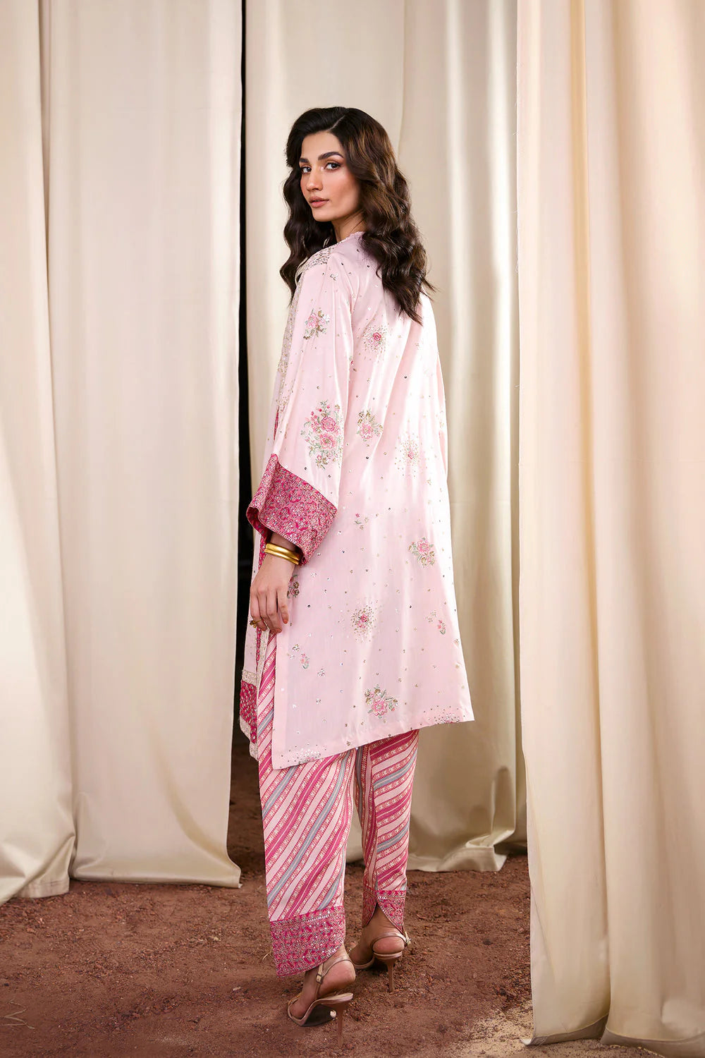 Ethnc Boutique SS '25 - LIGHT PINK - E0802/104/316