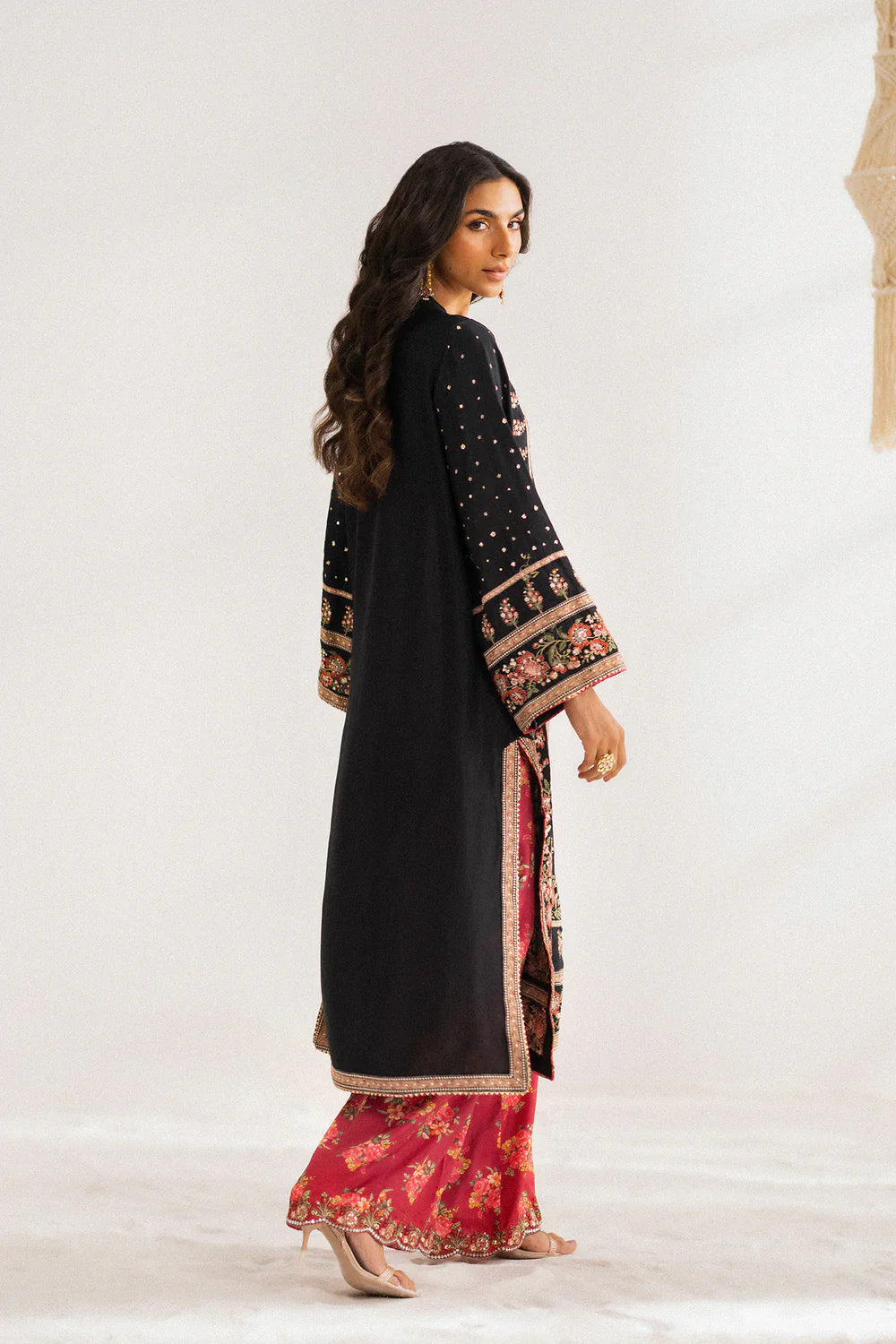 Ethnc Boutique '25 - EMBROIDERED SUIT - E0825/104/902