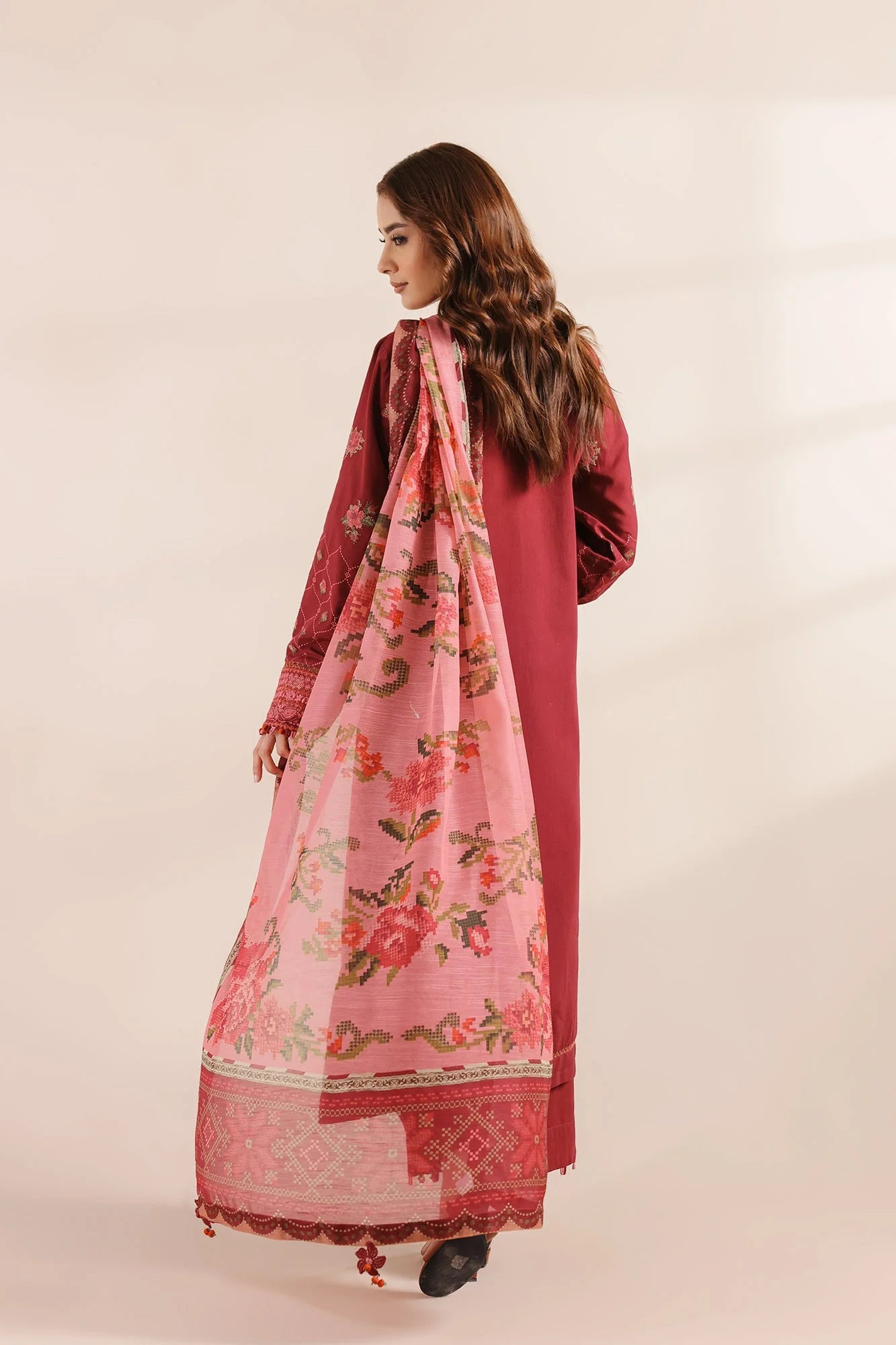 EMBROIDERED SUIT (E0945/203/403)