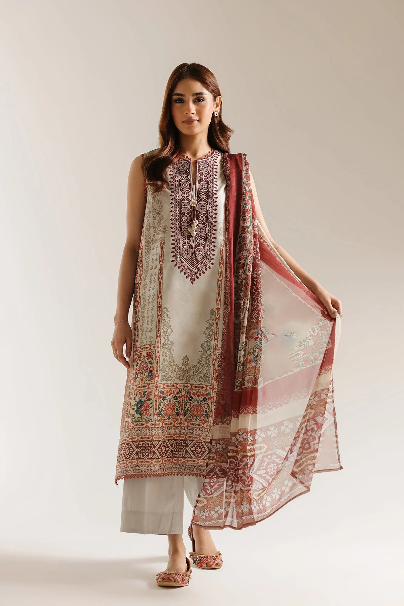 ETHNC EMBROIDERED SUIT (E1000/203/403)