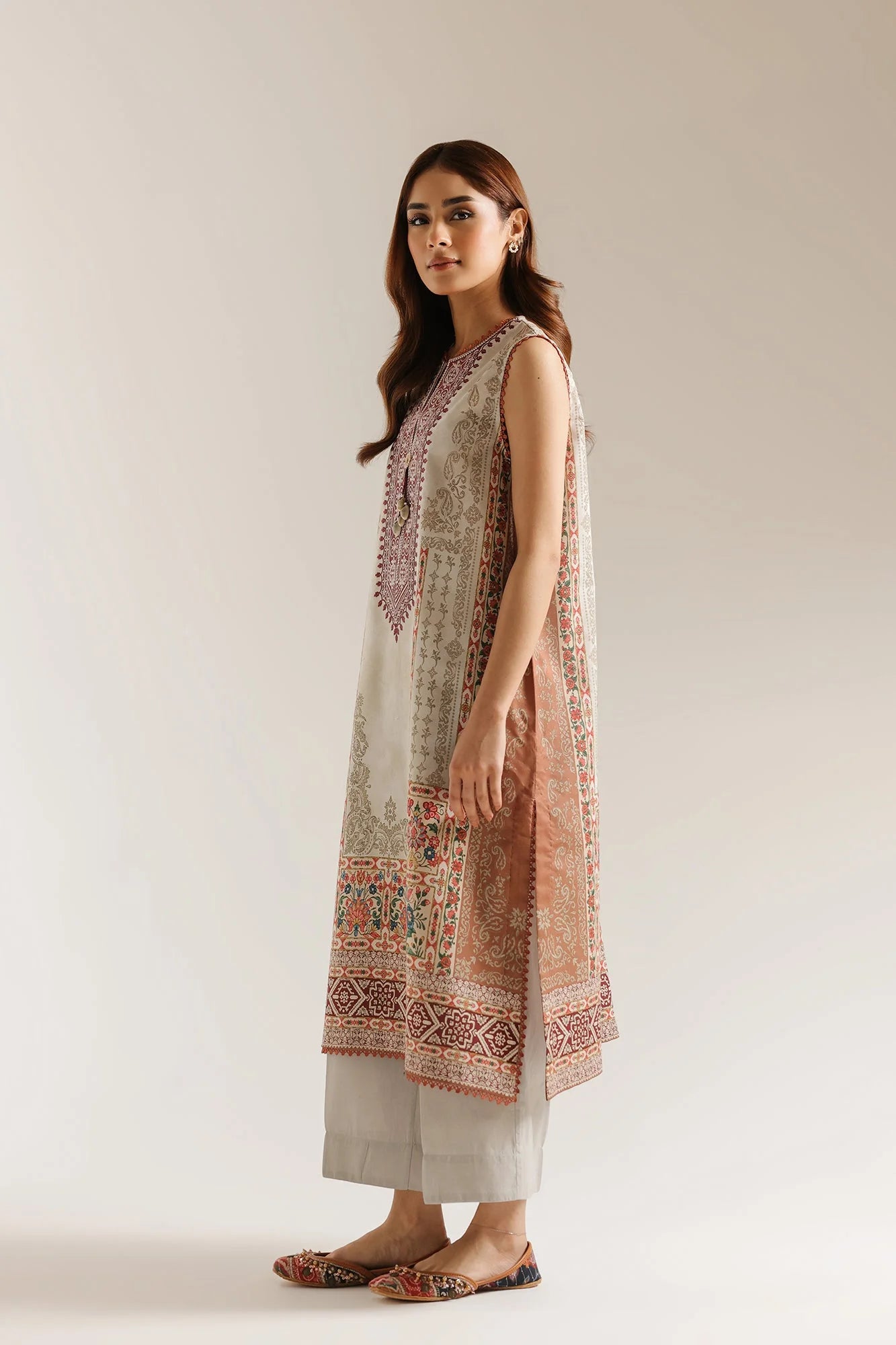 ETHNC EMBROIDERED SUIT (E1000/203/403)