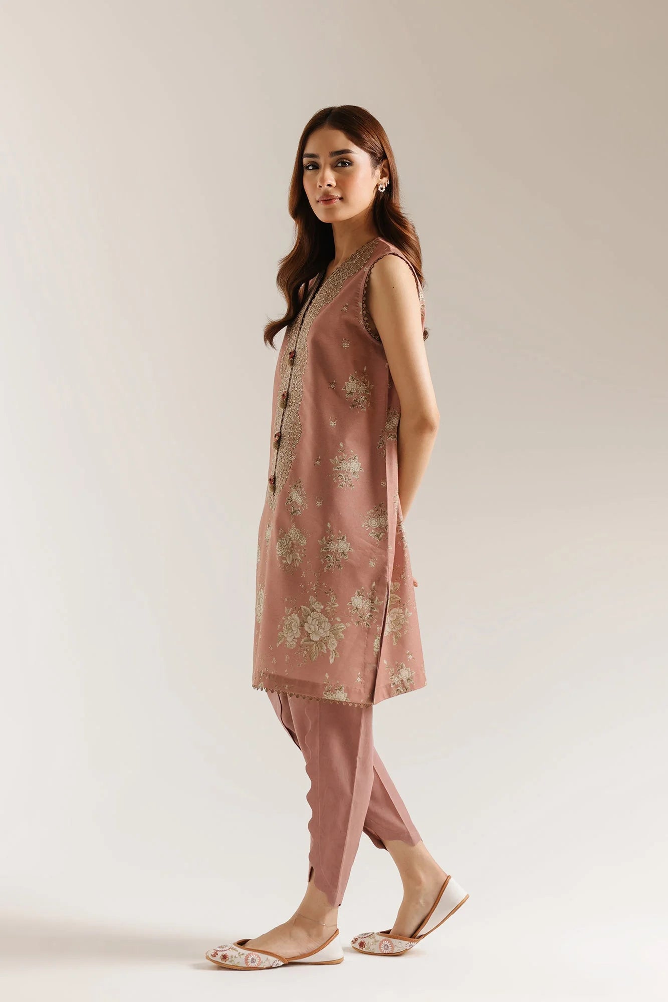 ETHNC EMBROIDERED SUIT (E1005/203/805)