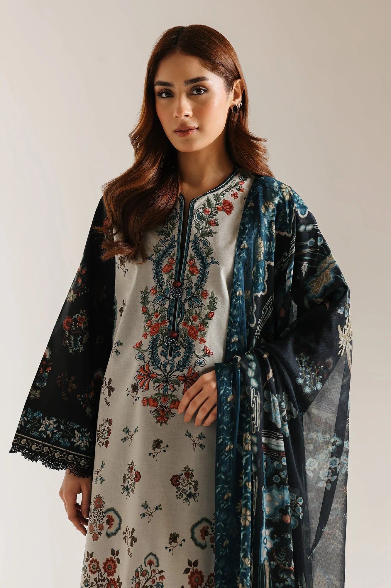 ETHNC EMBROIDERED SUIT (E1007/203/902)