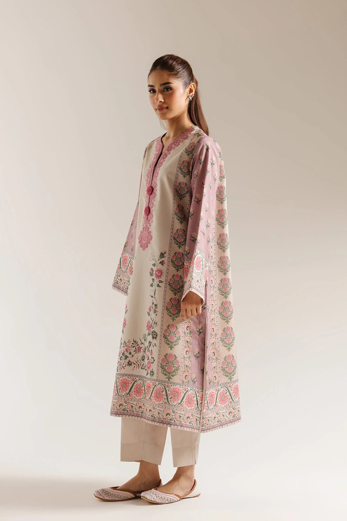 ETHNC EMBROIDERED SUIT (E1008/203/530)